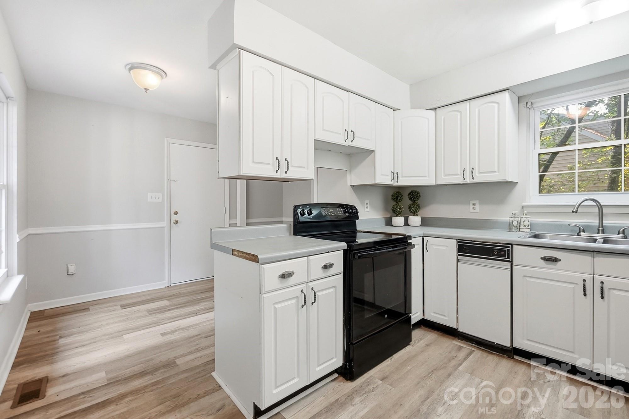 8315 Park Vista Circle — Charlotte