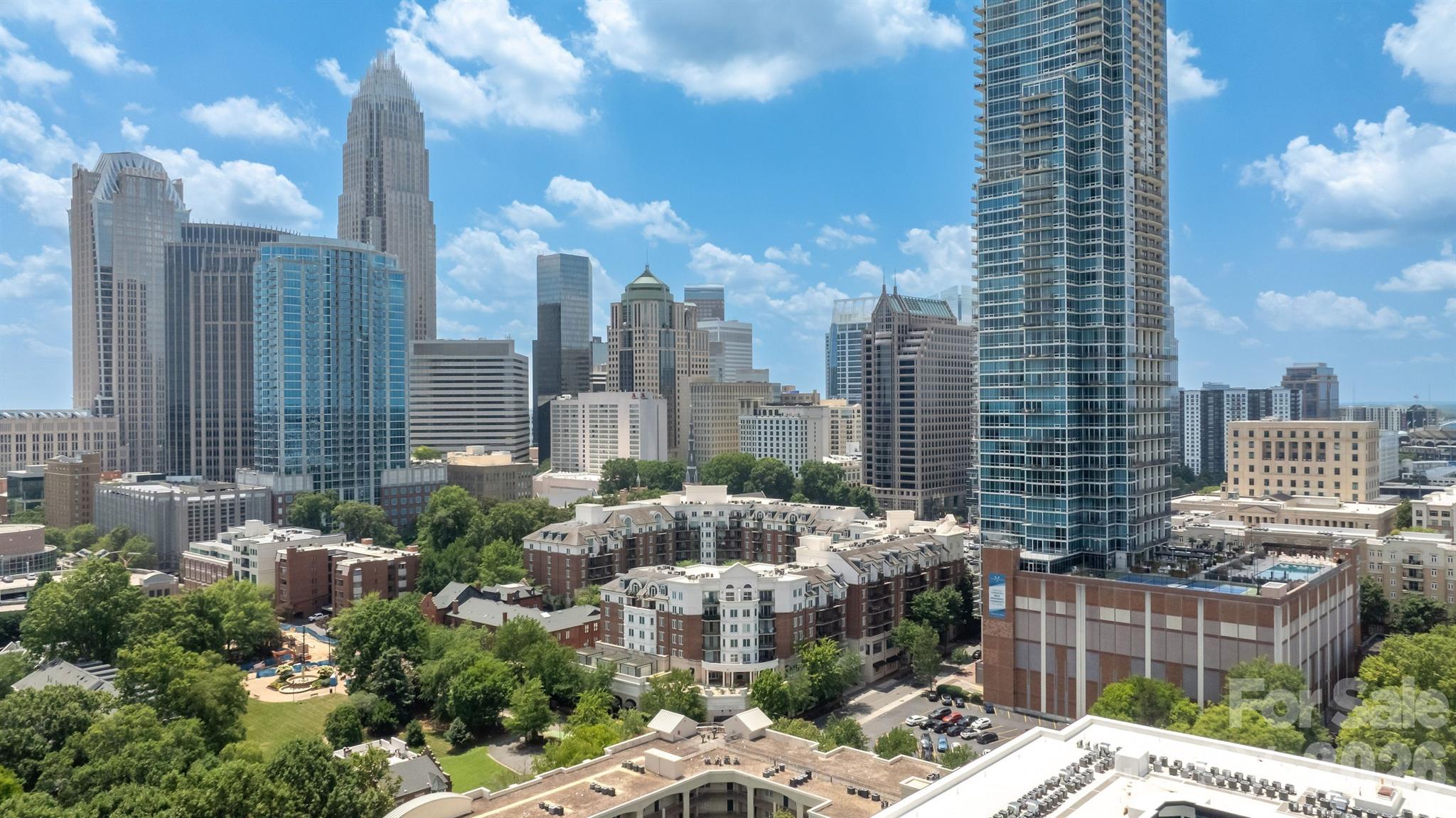 300 W 5th Street #419 — Charlotte