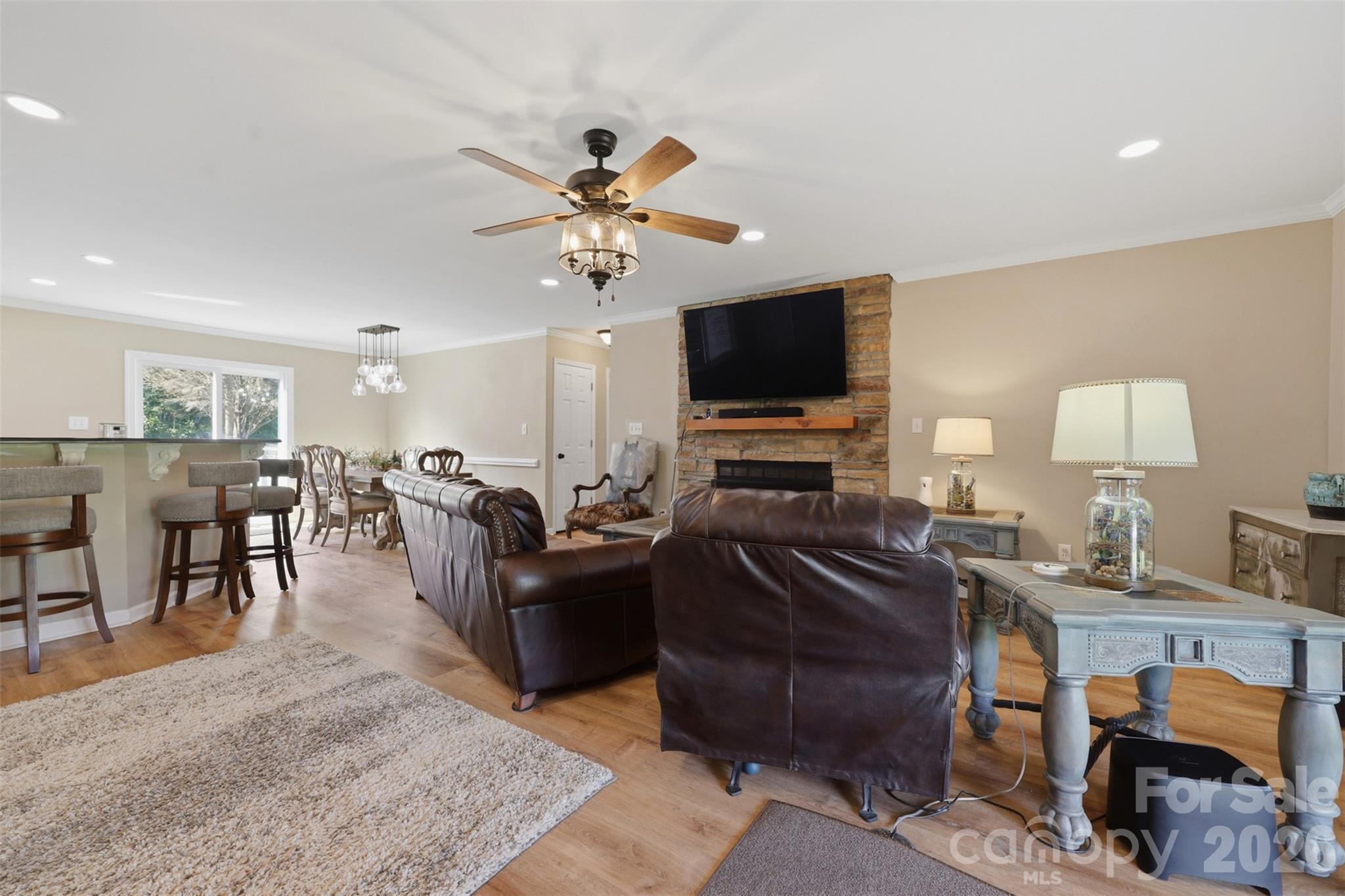 40 Candlewick Cove Drive — Taylorsville
