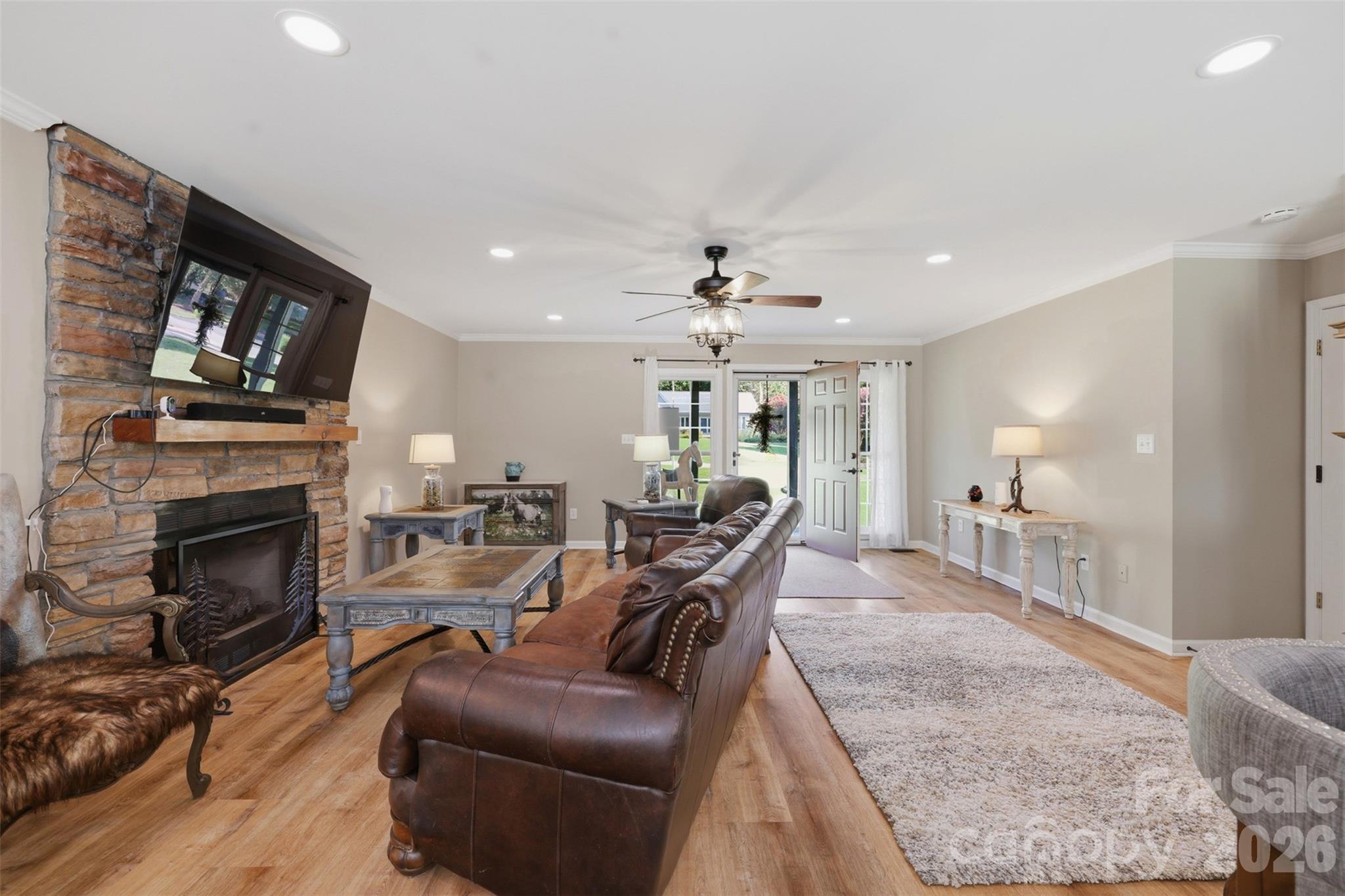 40 Candlewick Cove Drive — Taylorsville