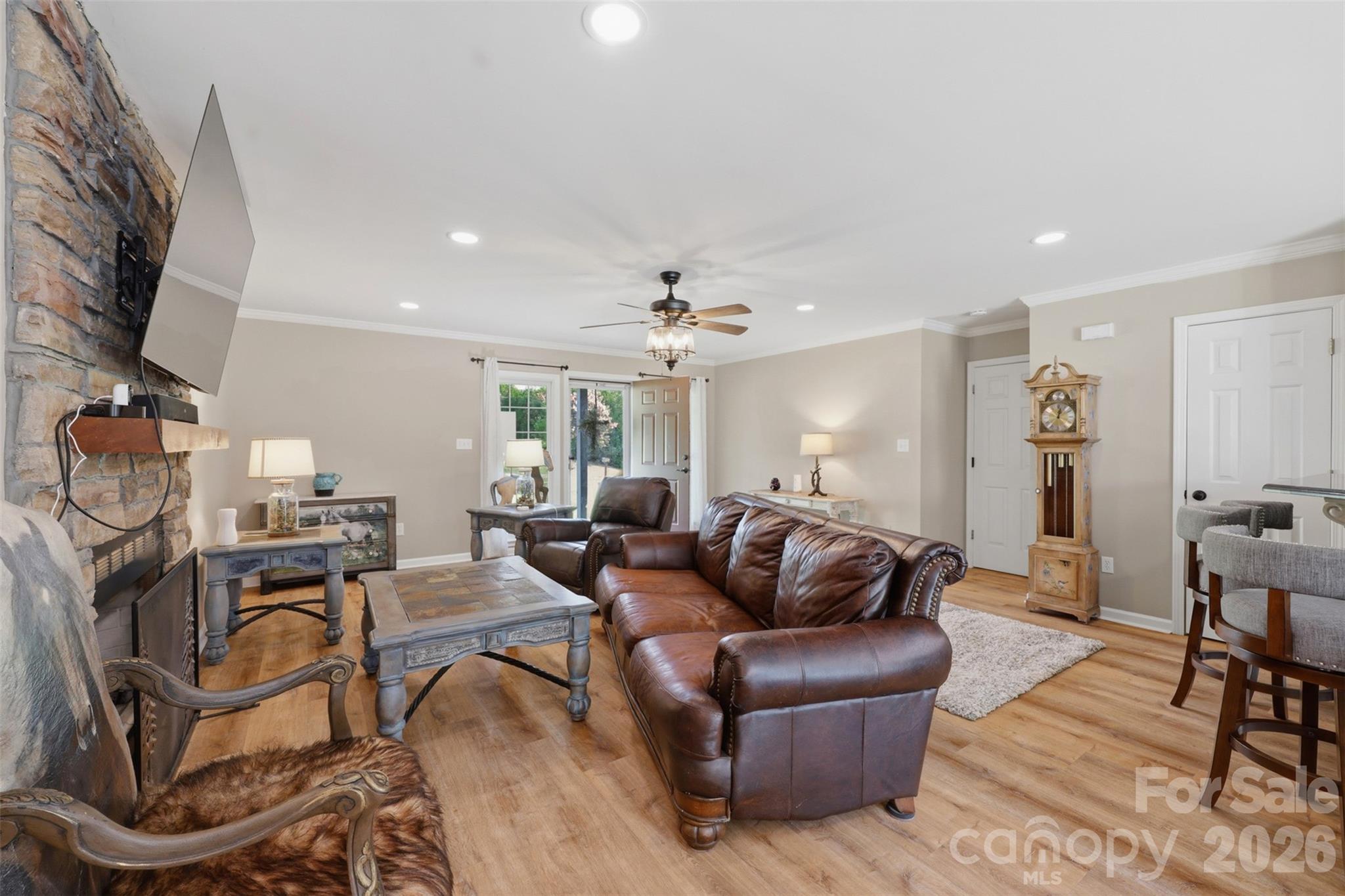 40 Candlewick Cove Drive — Taylorsville