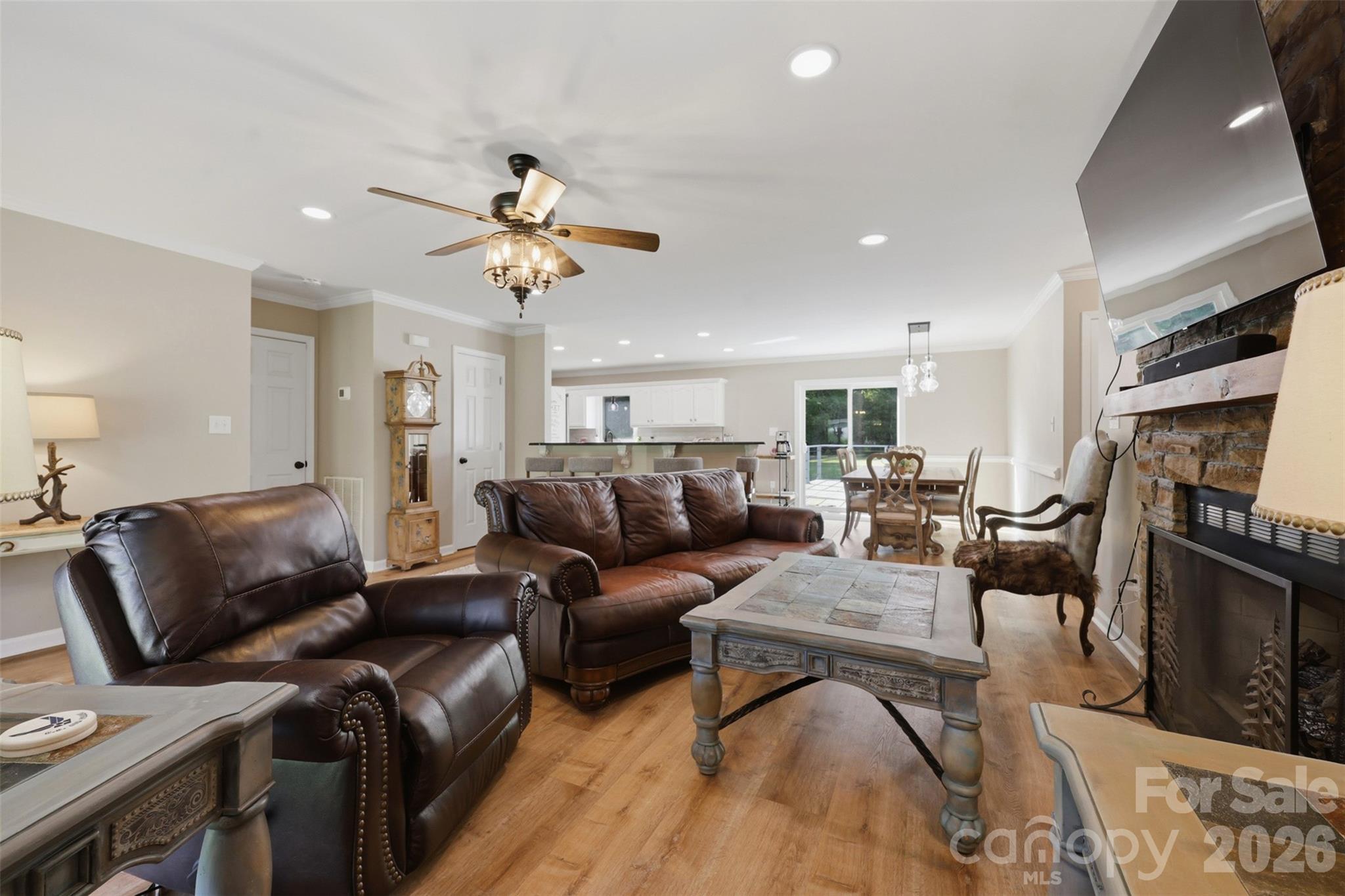 40 Candlewick Cove Drive — Taylorsville