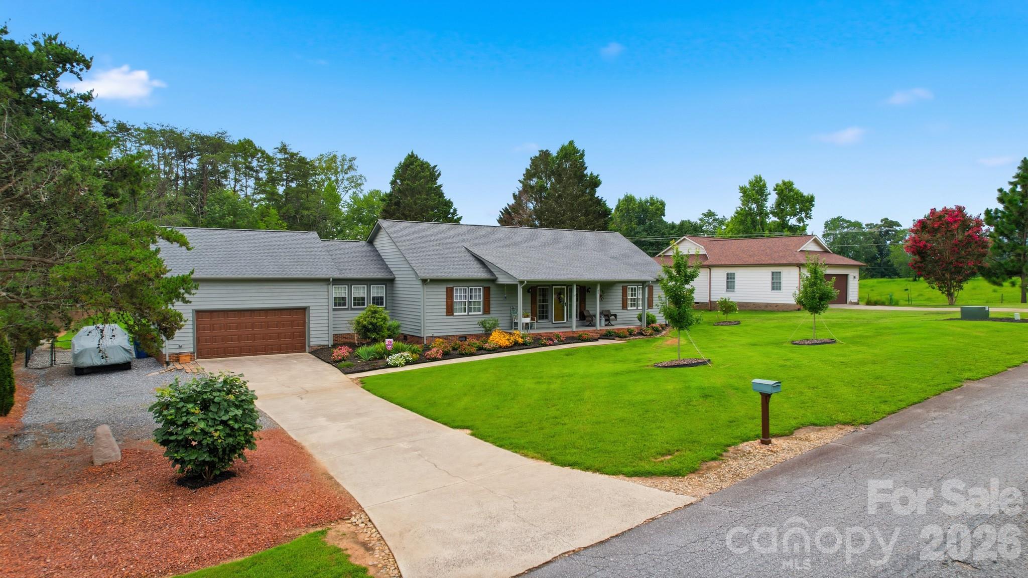 40 Candlewick Cove Drive — Taylorsville