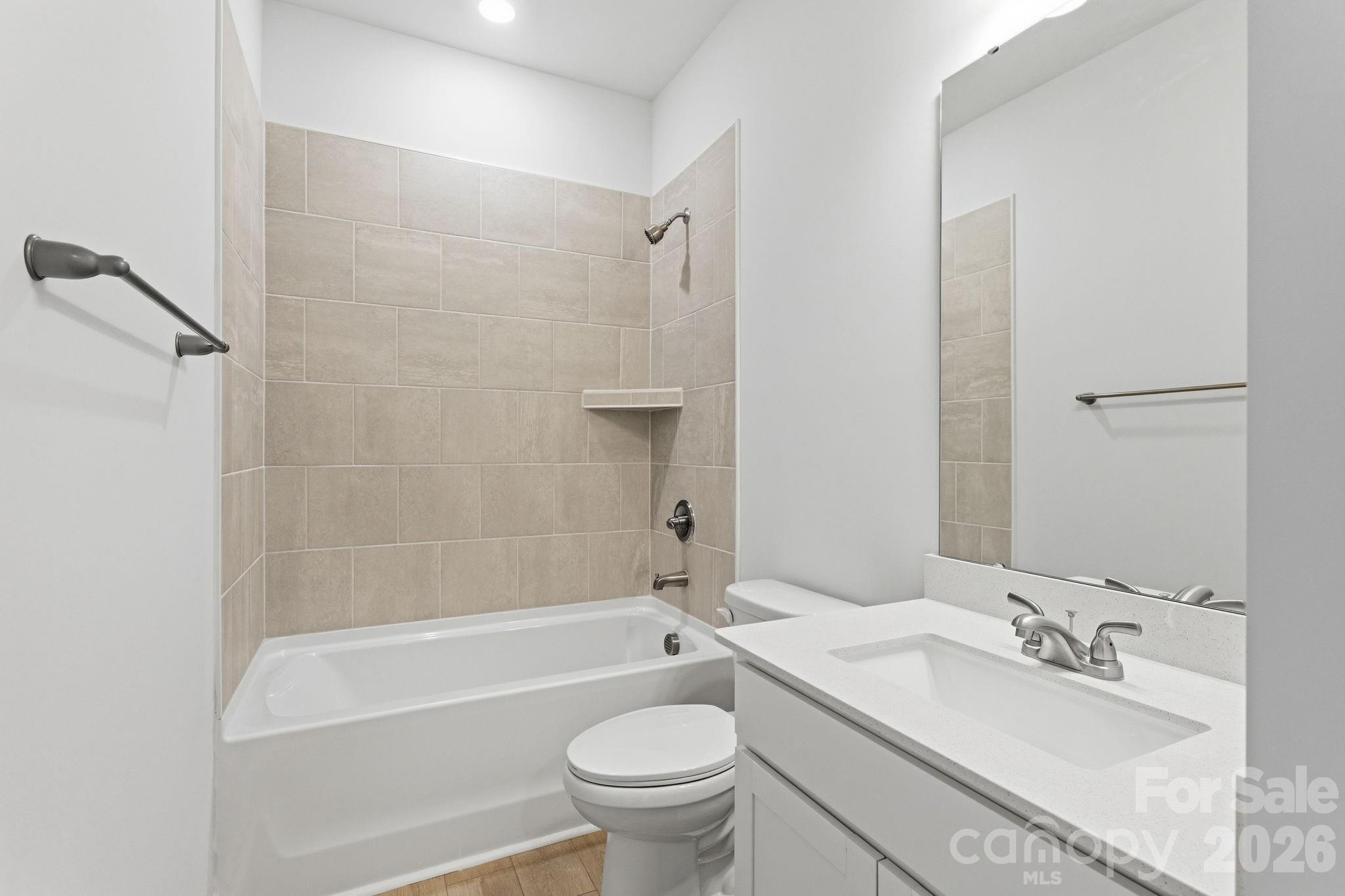 4624 Lakeview Road — Charlotte