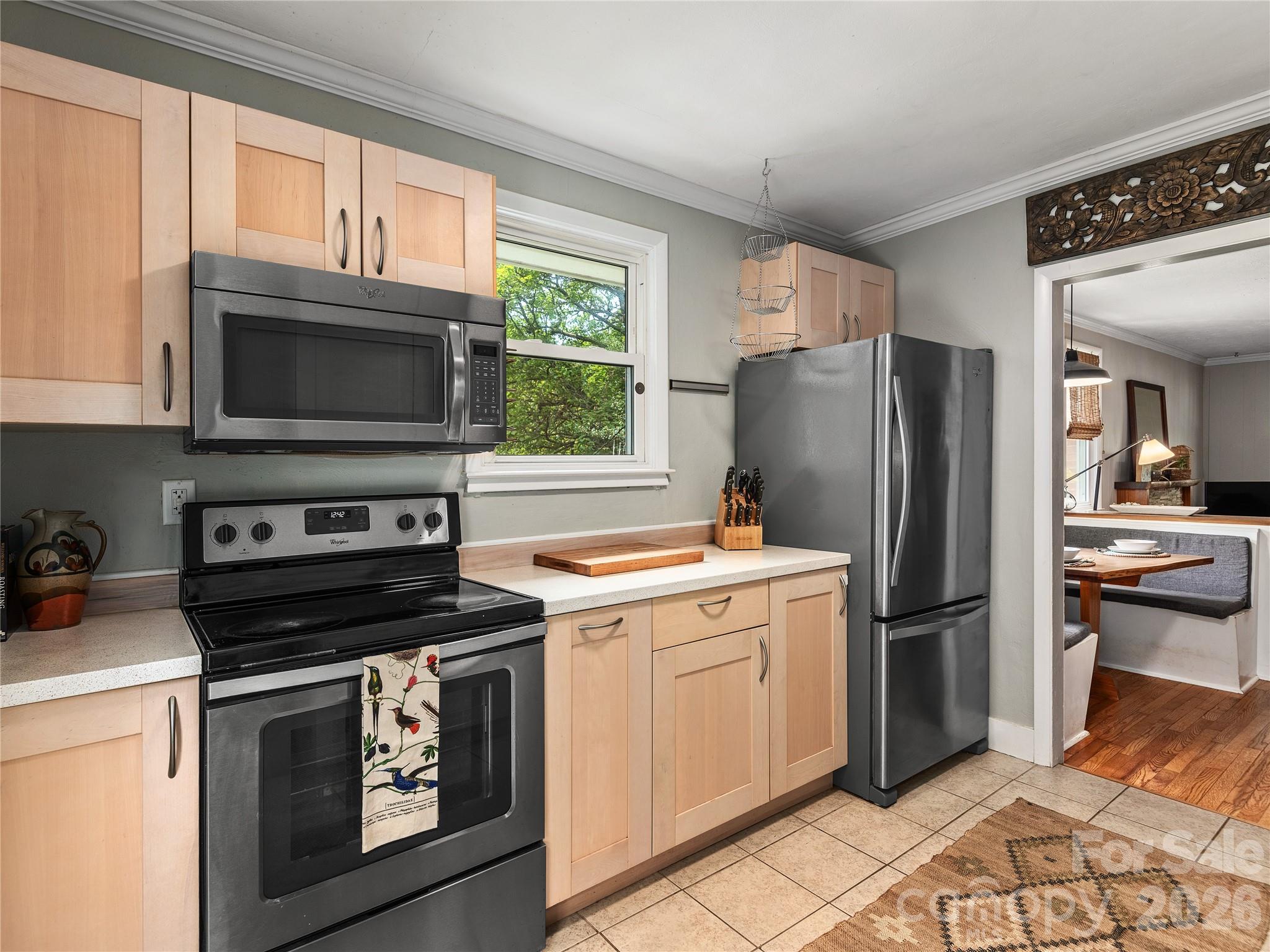 73 Fair Oaks Road — Arden