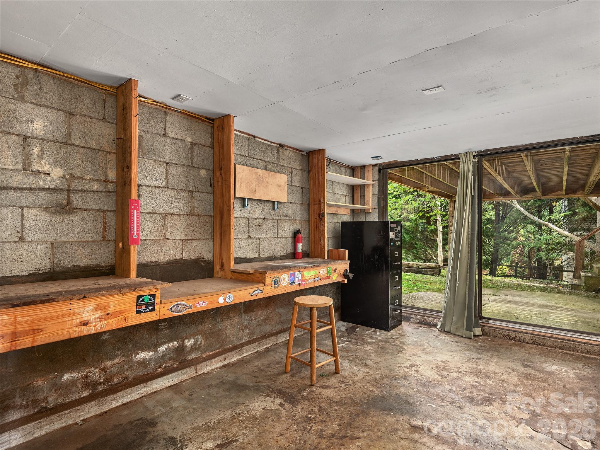 73 Fair Oaks Road — Arden