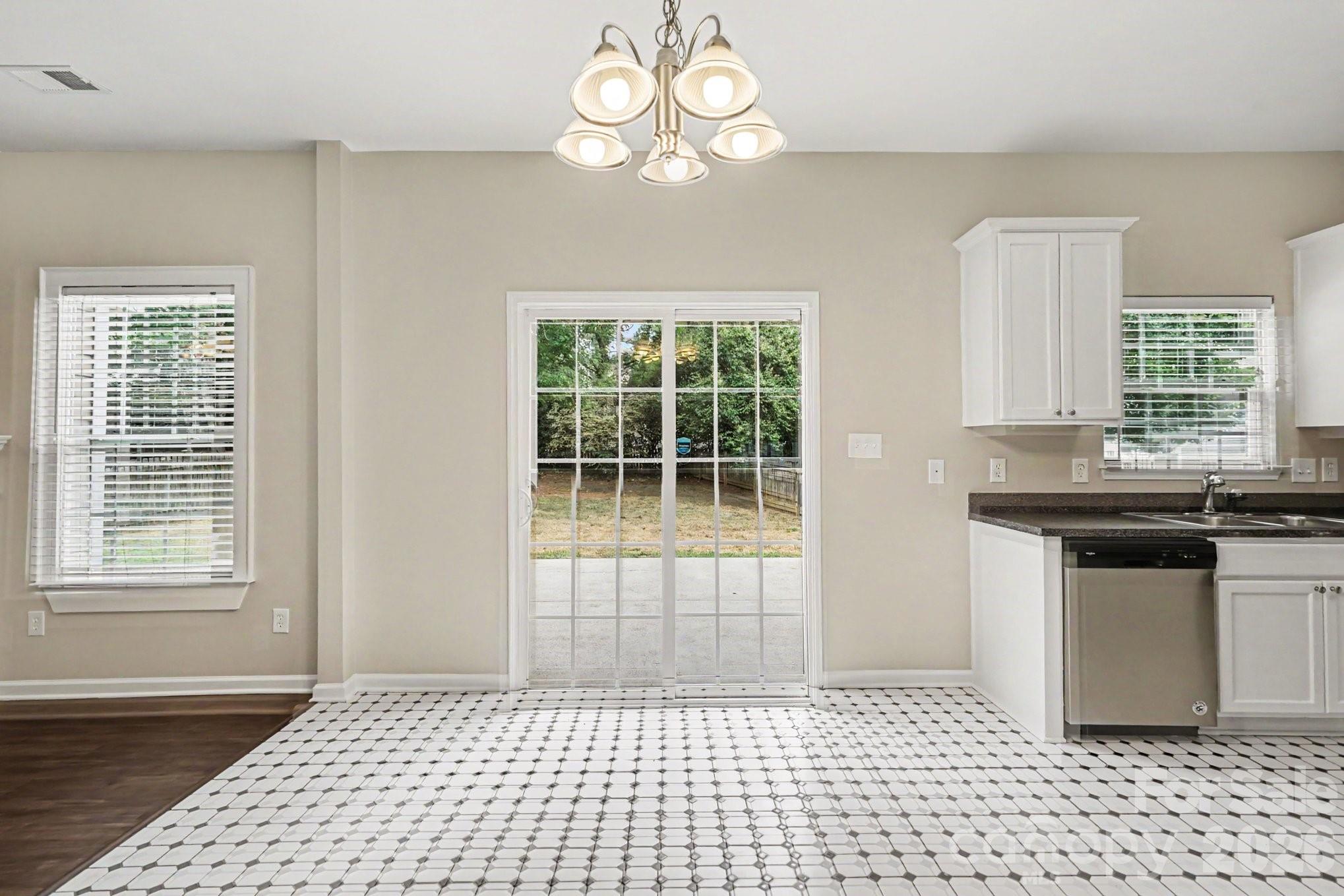 10004 Barrands Lane — Charlotte