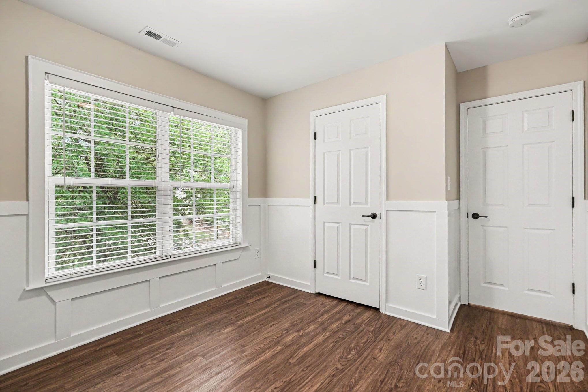 10004 Barrands Lane — Charlotte