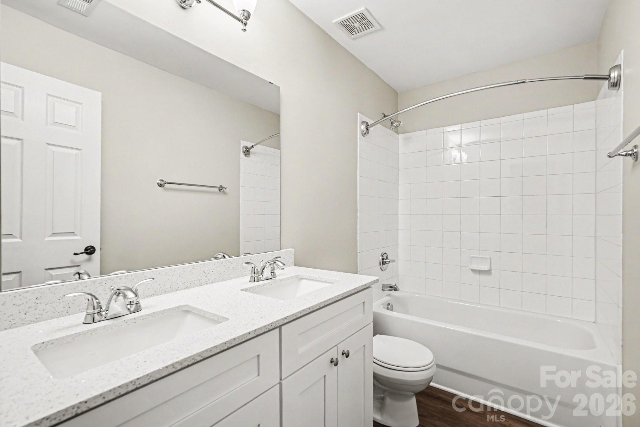 10004 Barrands Lane — Charlotte