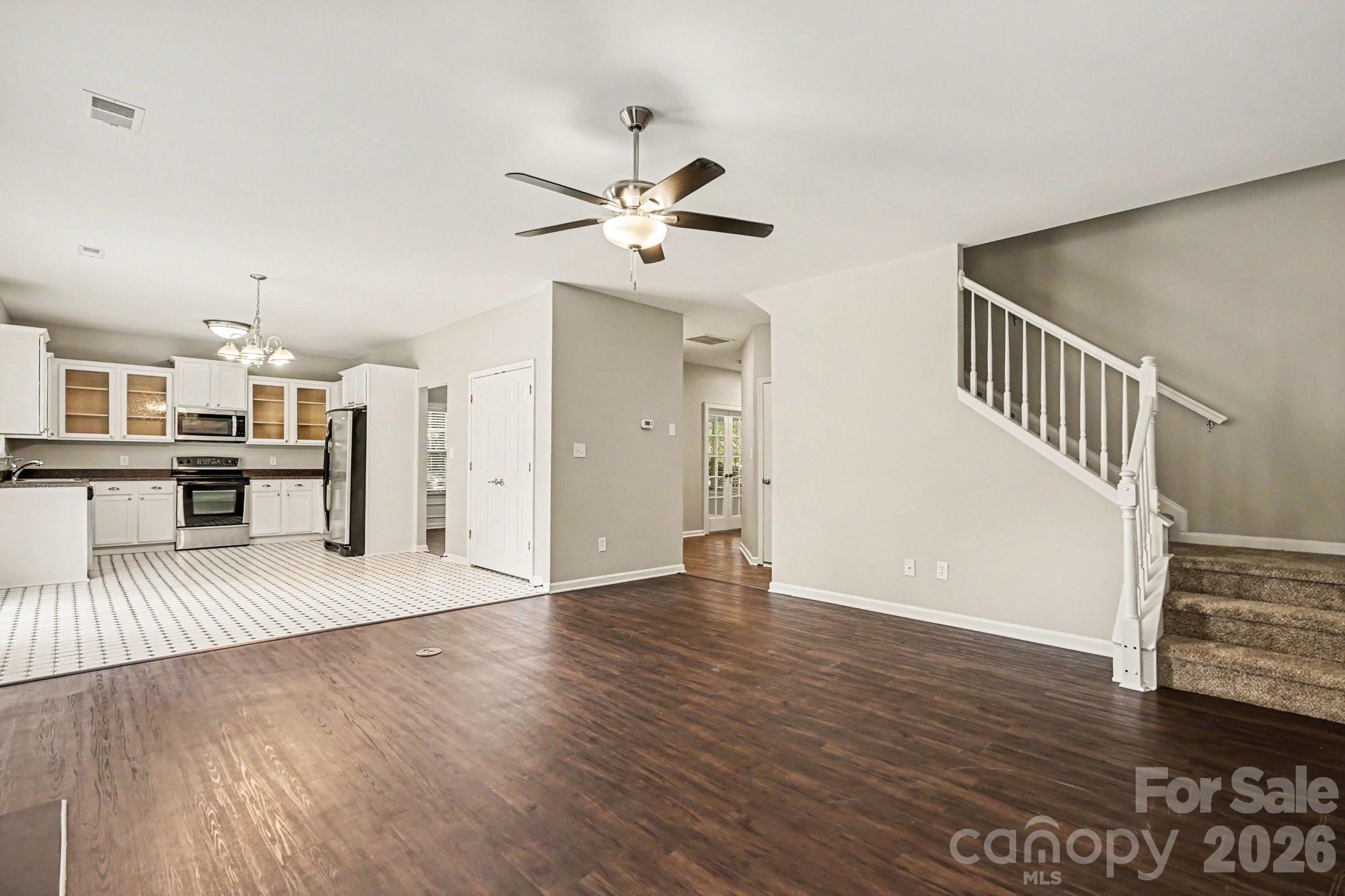 10004 Barrands Lane — Charlotte