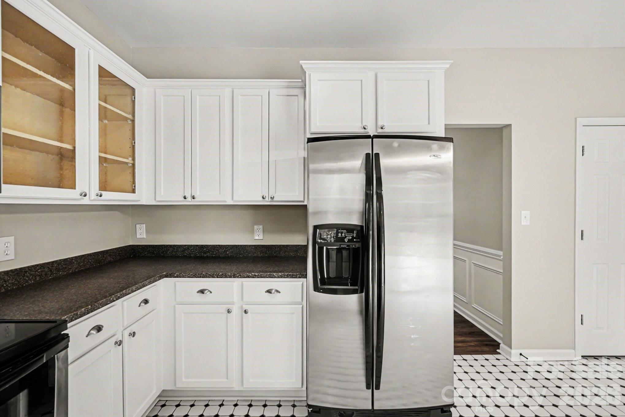 10004 Barrands Lane — Charlotte