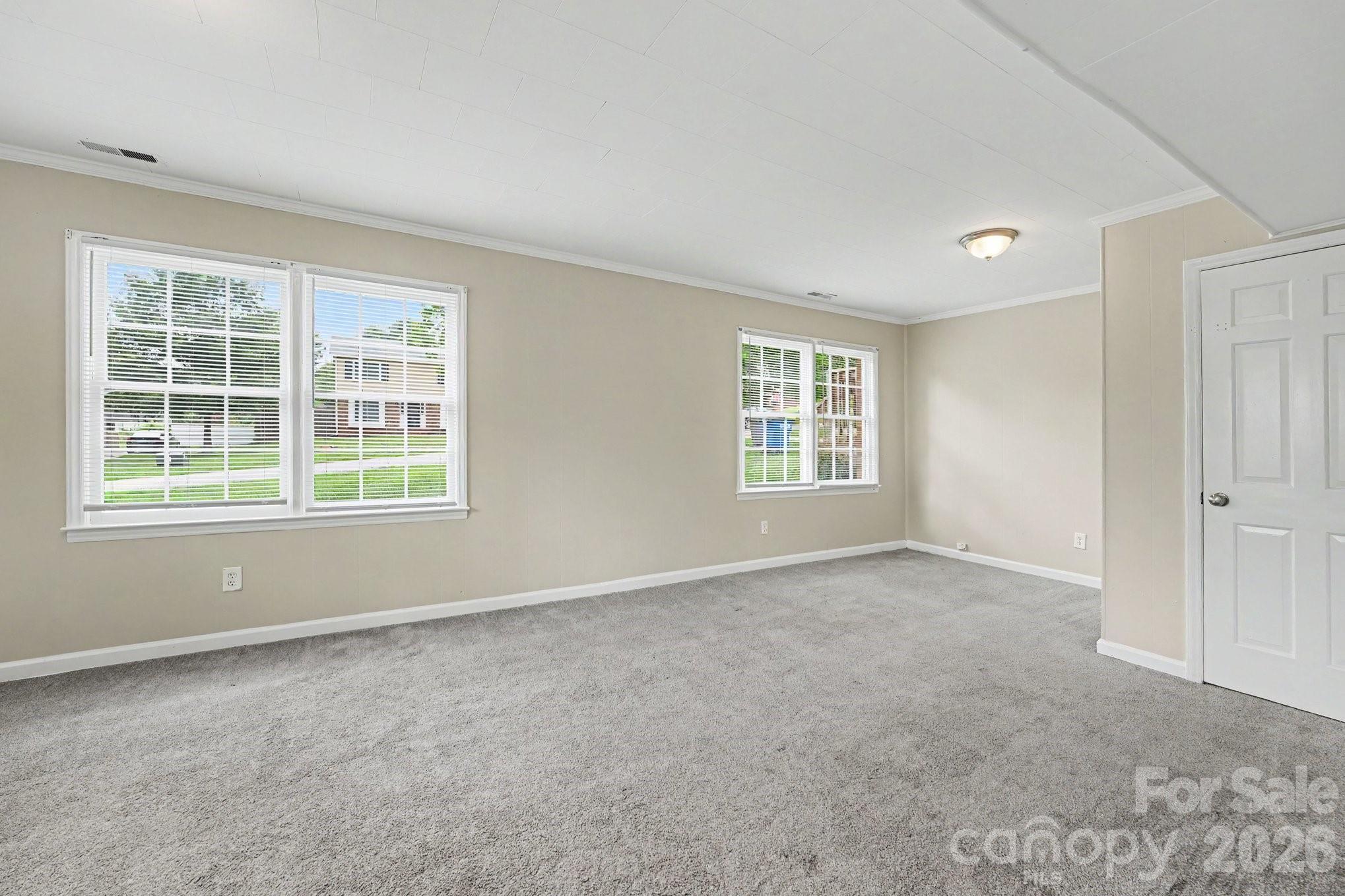 630 Colonial Drive — Statesville