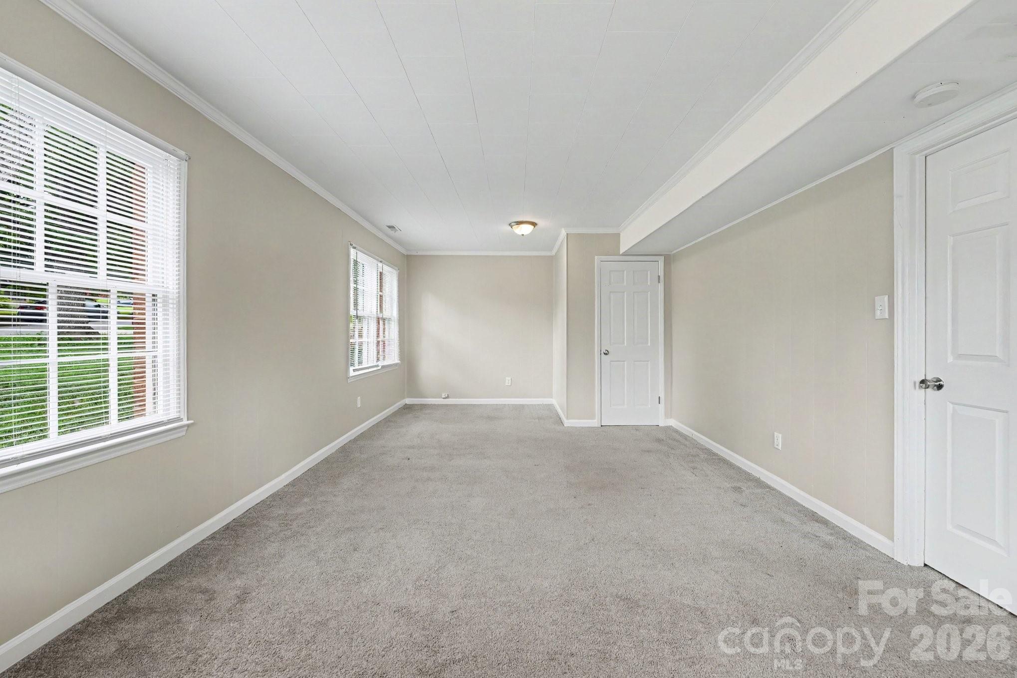 630 Colonial Drive — Statesville