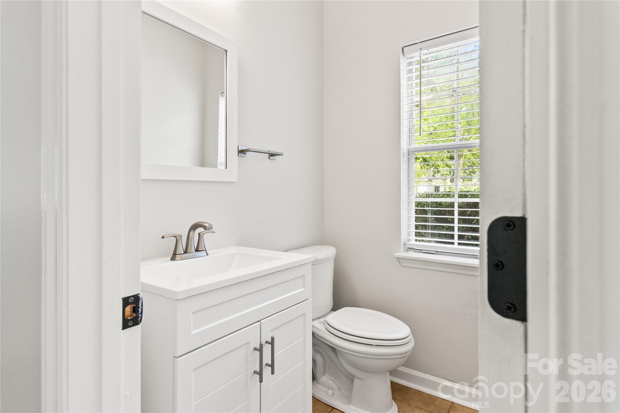 12321 Sparkling Way — Huntersville