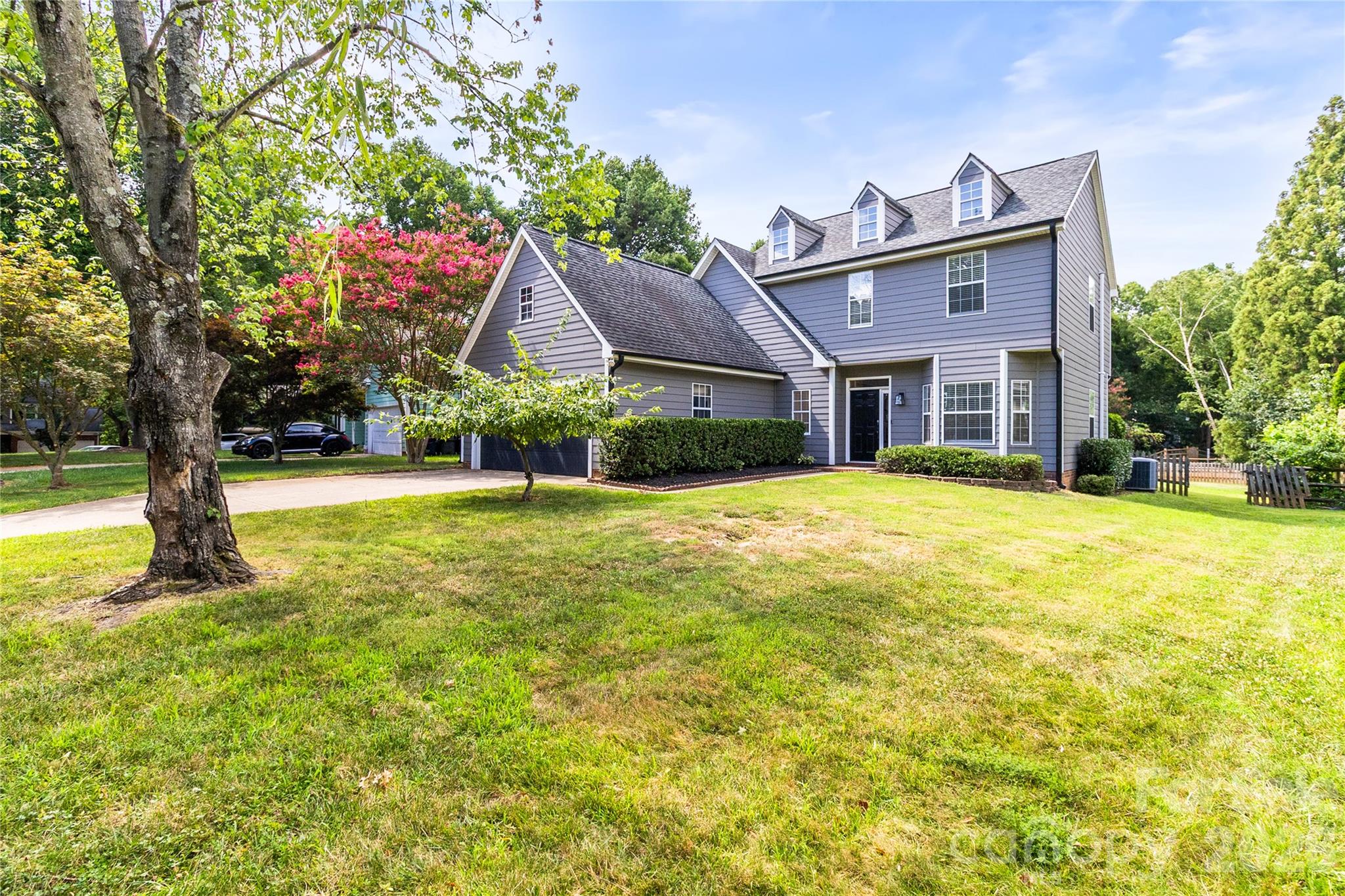 12321 Sparkling Way — Huntersville