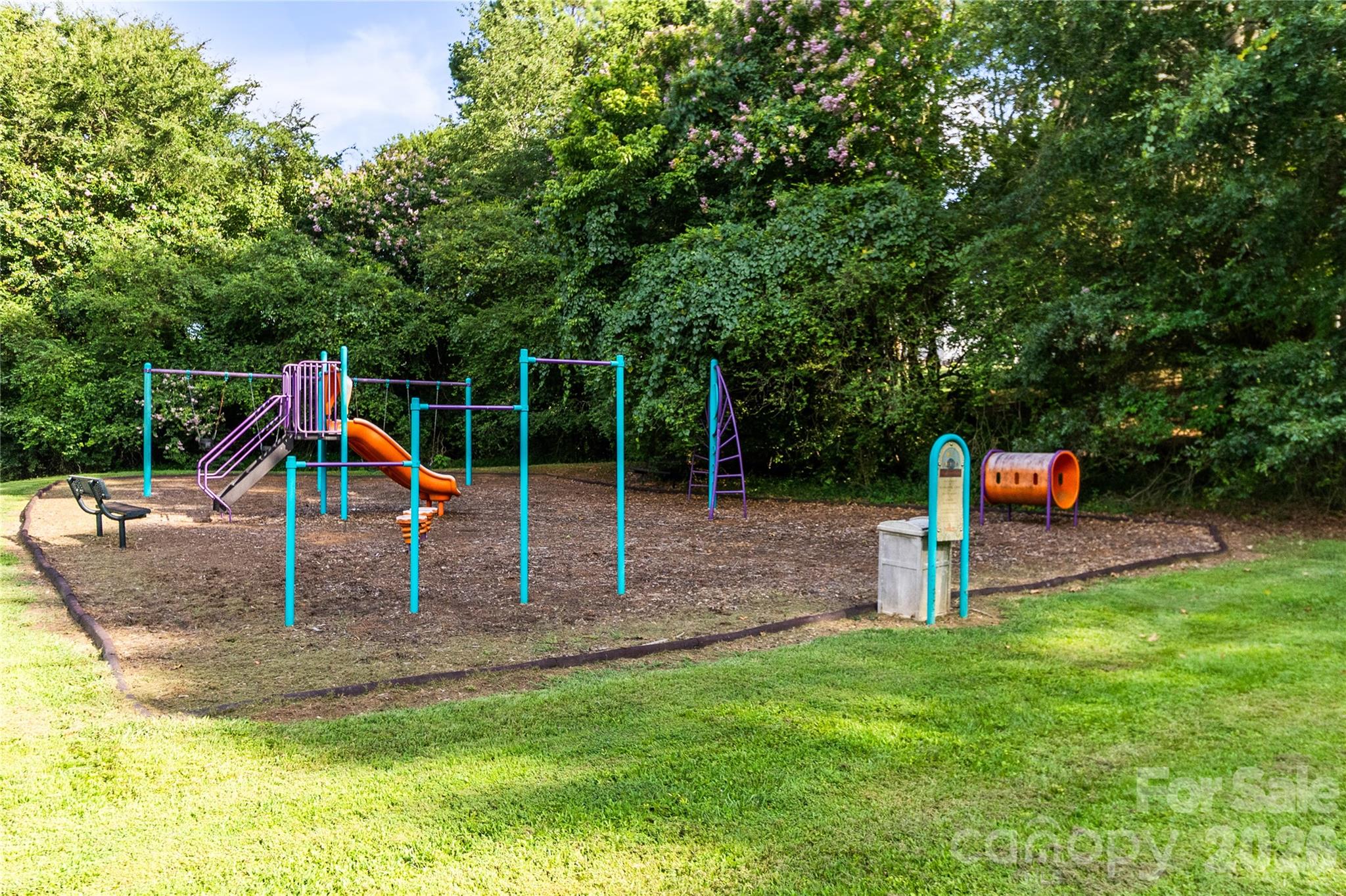 12321 Sparkling Way — Huntersville