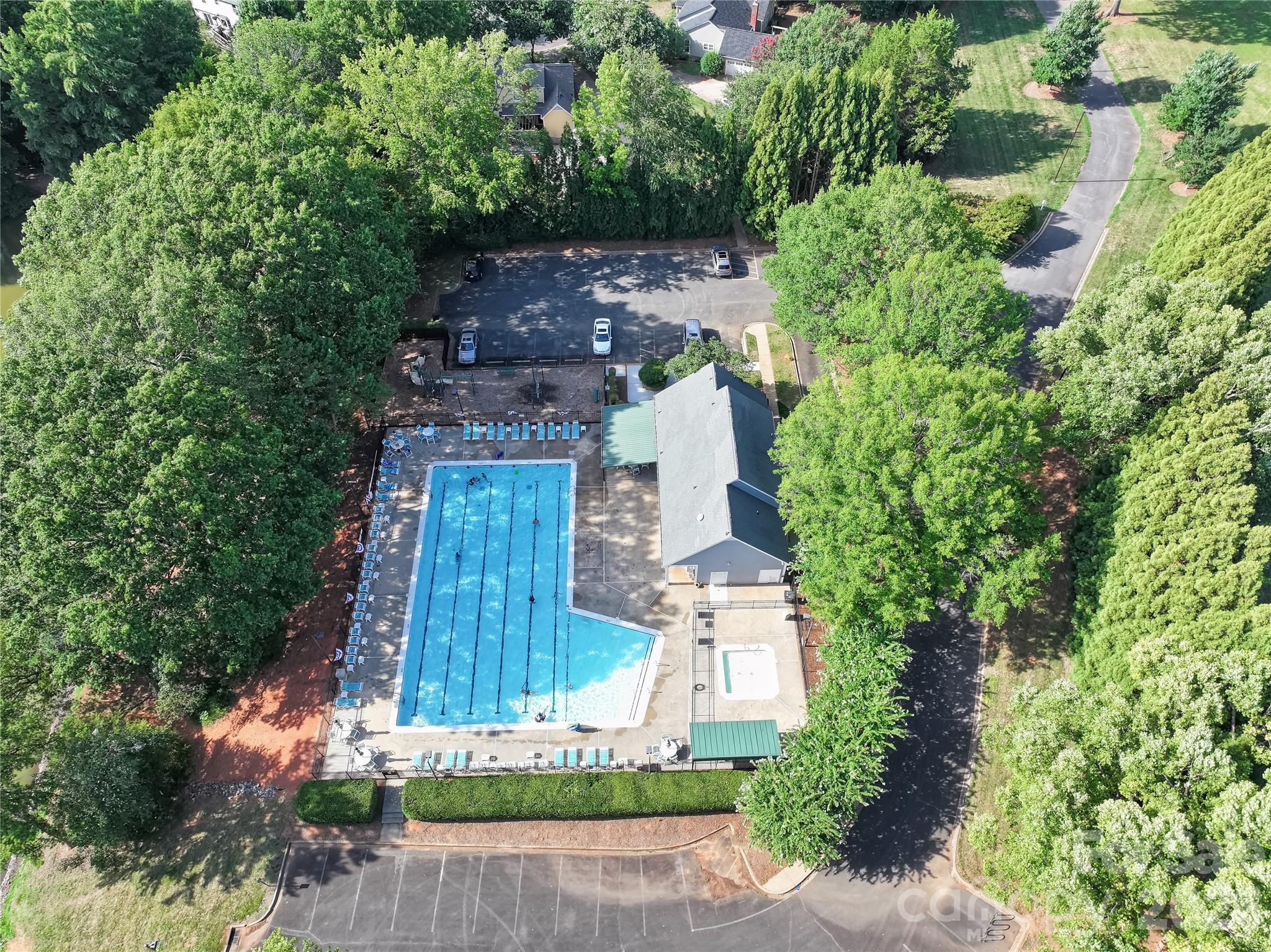 12321 Sparkling Way — Huntersville