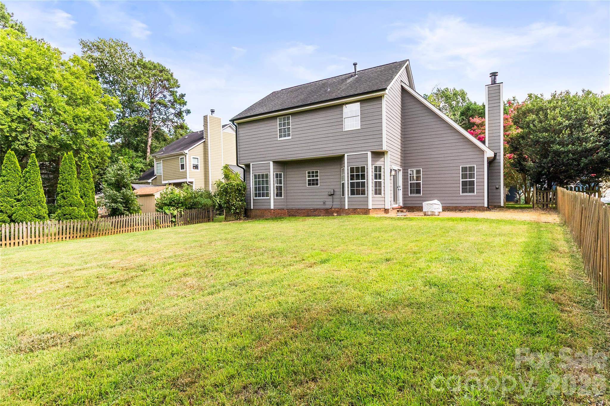 12321 Sparkling Way — Huntersville