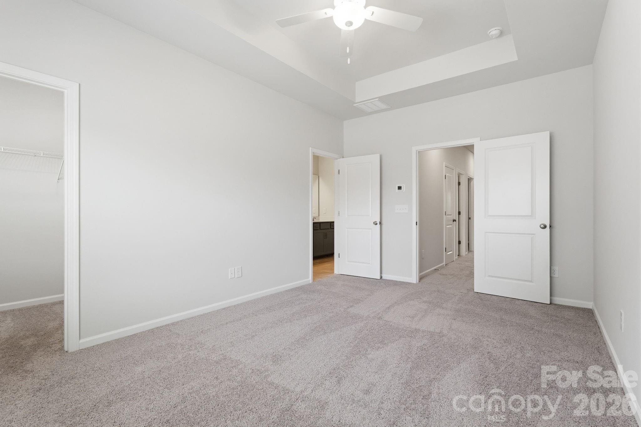 4614 Lakeview Road — Charlotte