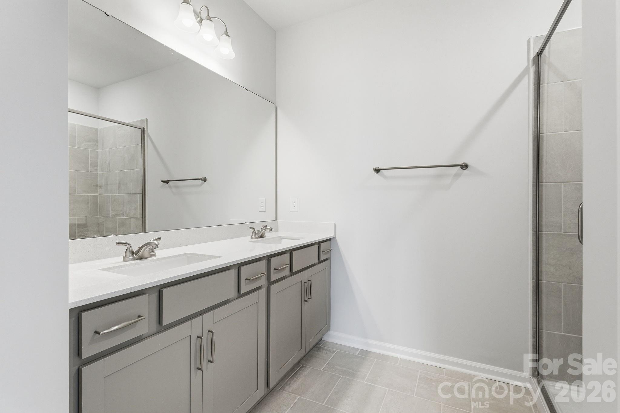 4614 Lakeview Road — Charlotte