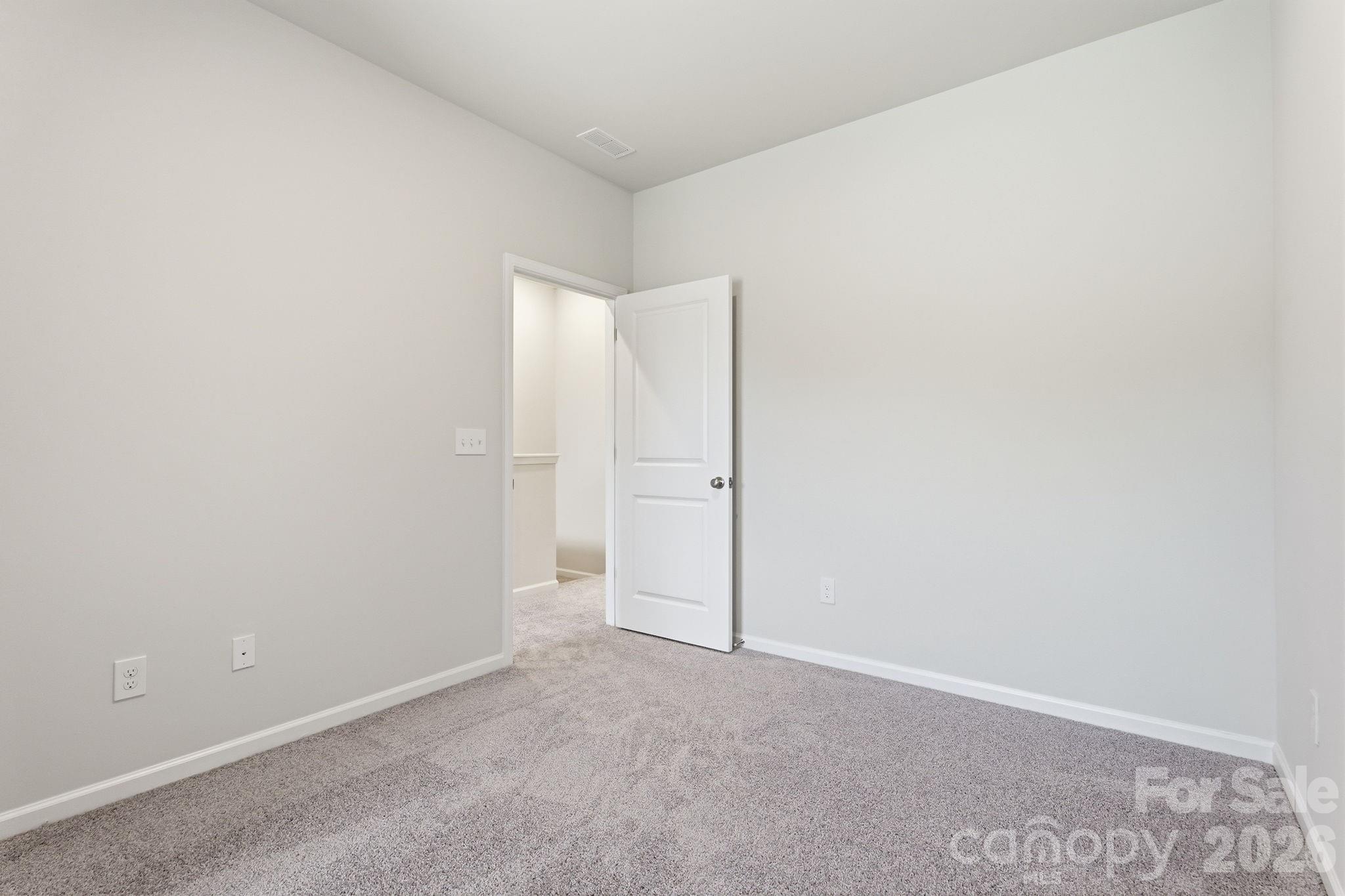 4614 Lakeview Road — Charlotte