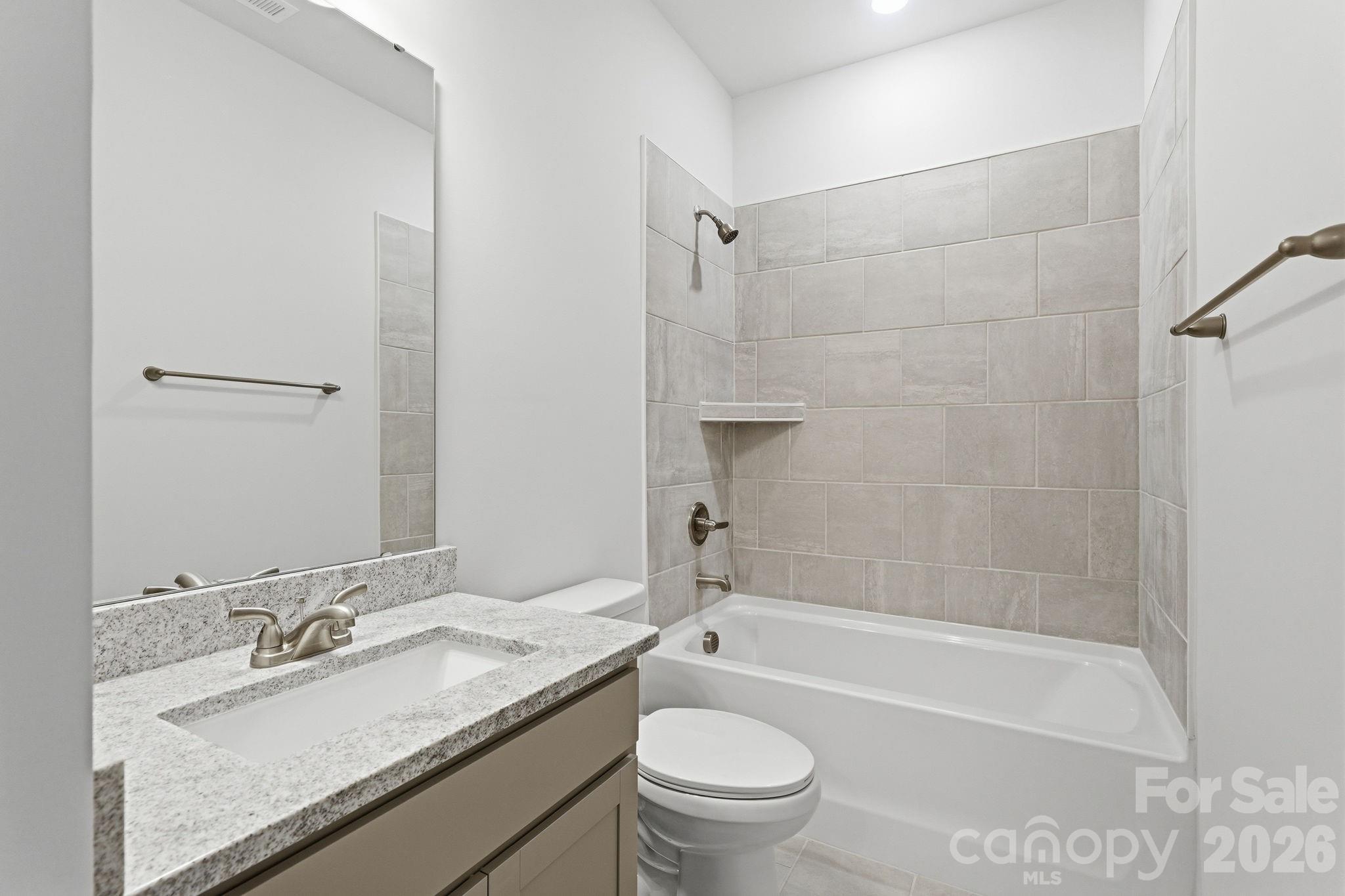 4614 Lakeview Road — Charlotte