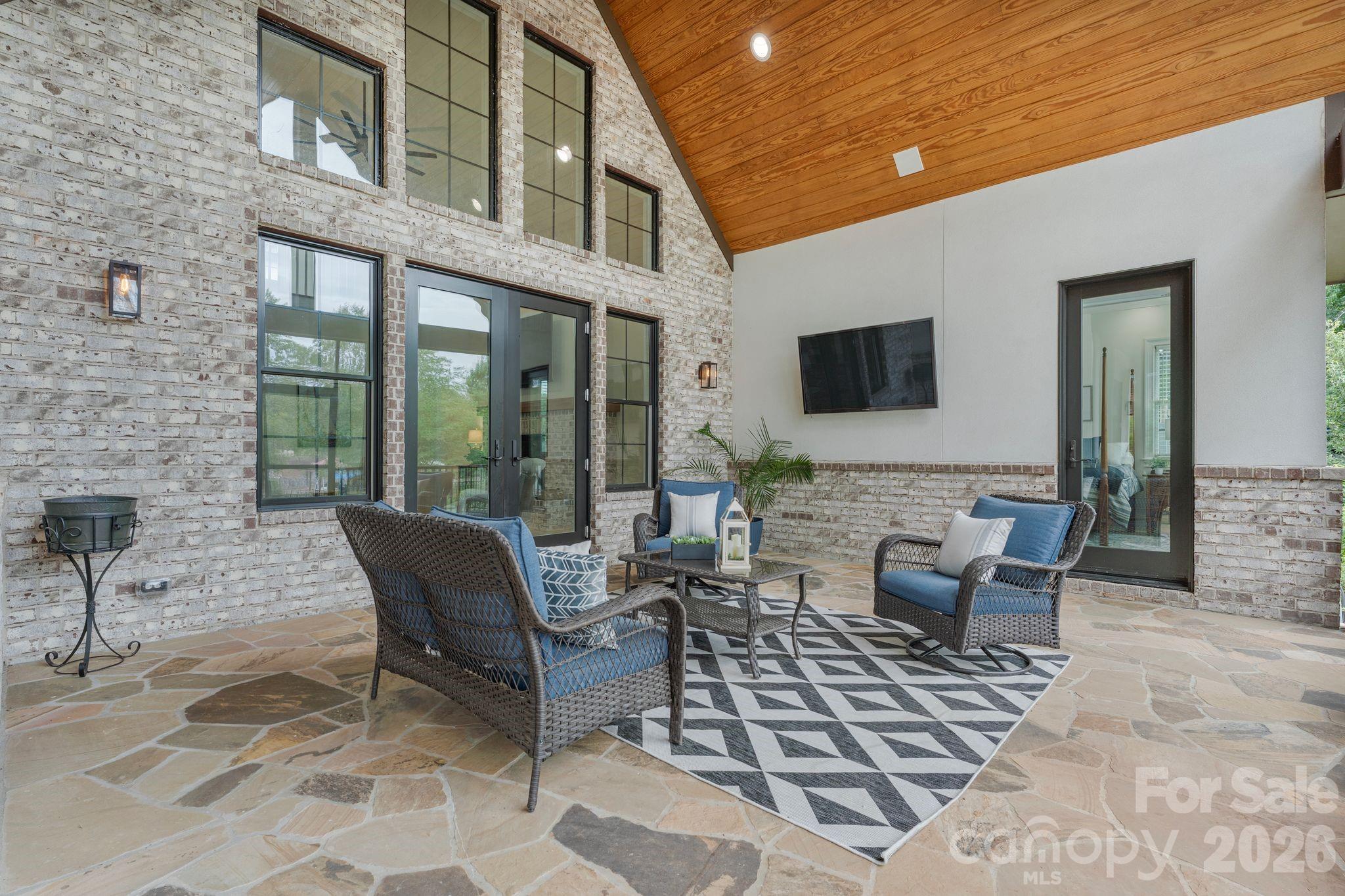 1535 Reflection Pointe Boulevard — Belmont