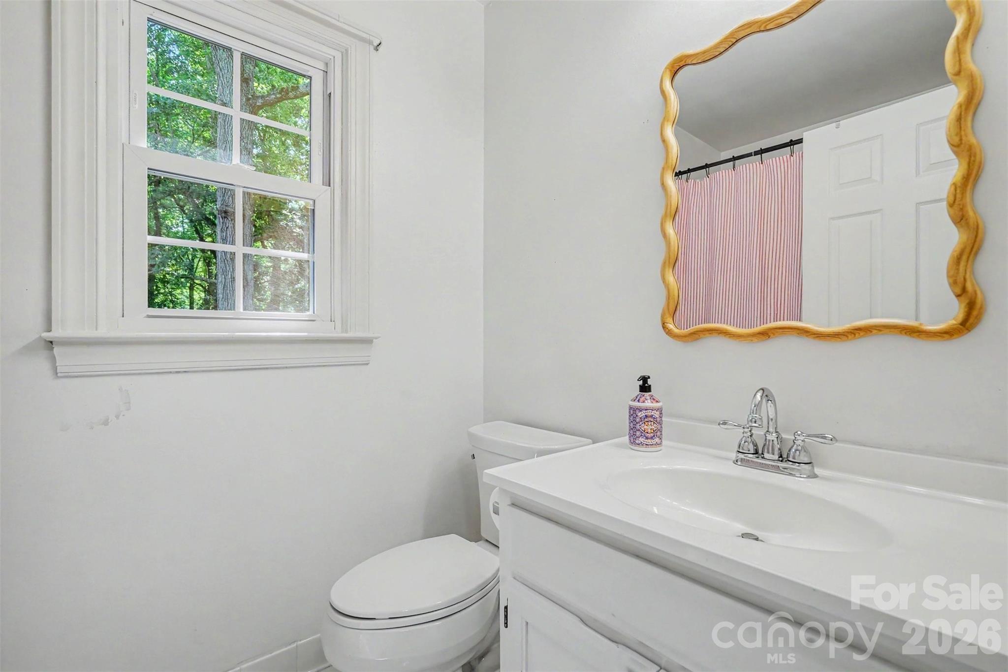 7024 Rothmore Street — Charlotte