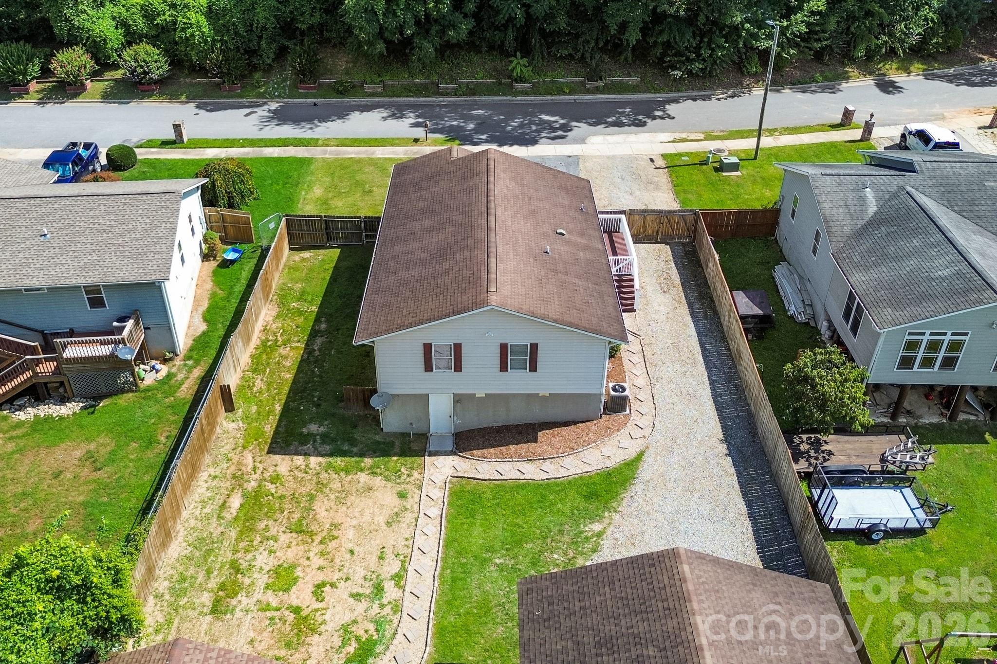 51 Kay Thomas Drive — Hendersonville