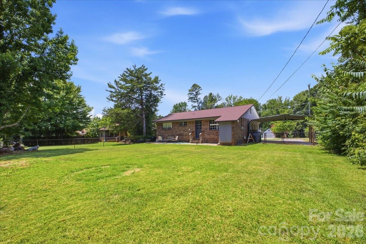 2521 Alleghany Street — Charlotte