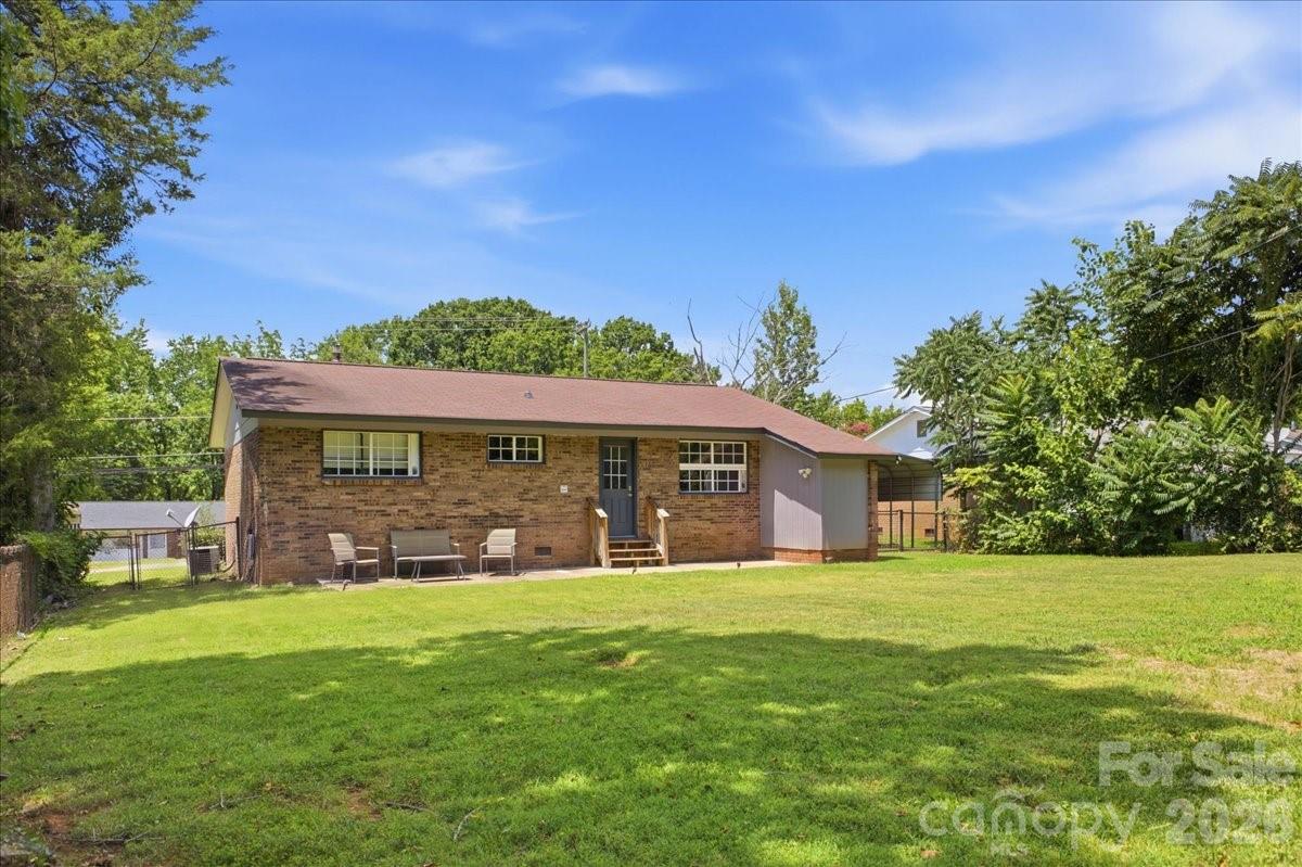 2521 Alleghany Street — Charlotte