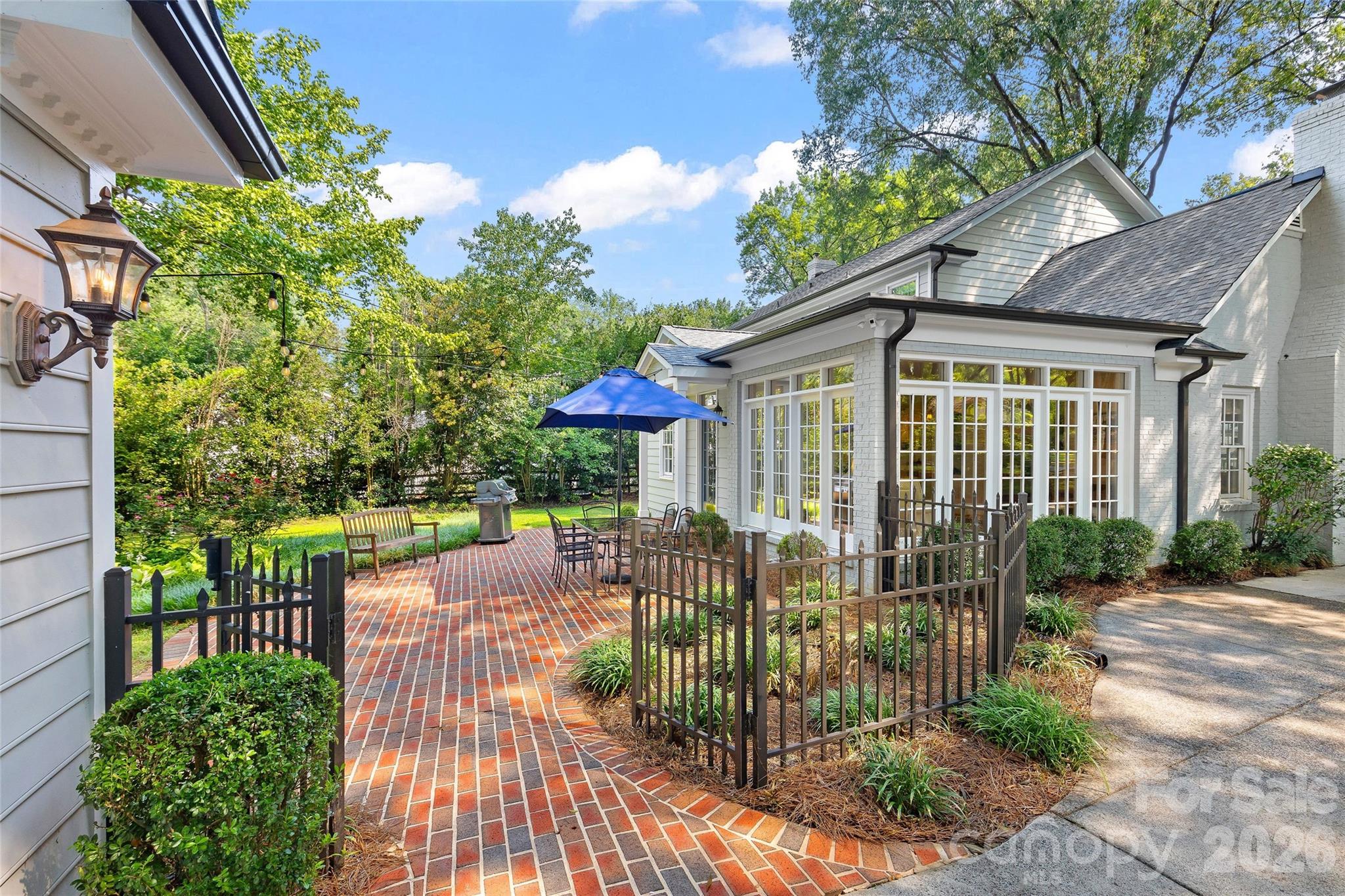 2501 Valencia Terrace — Charlotte
