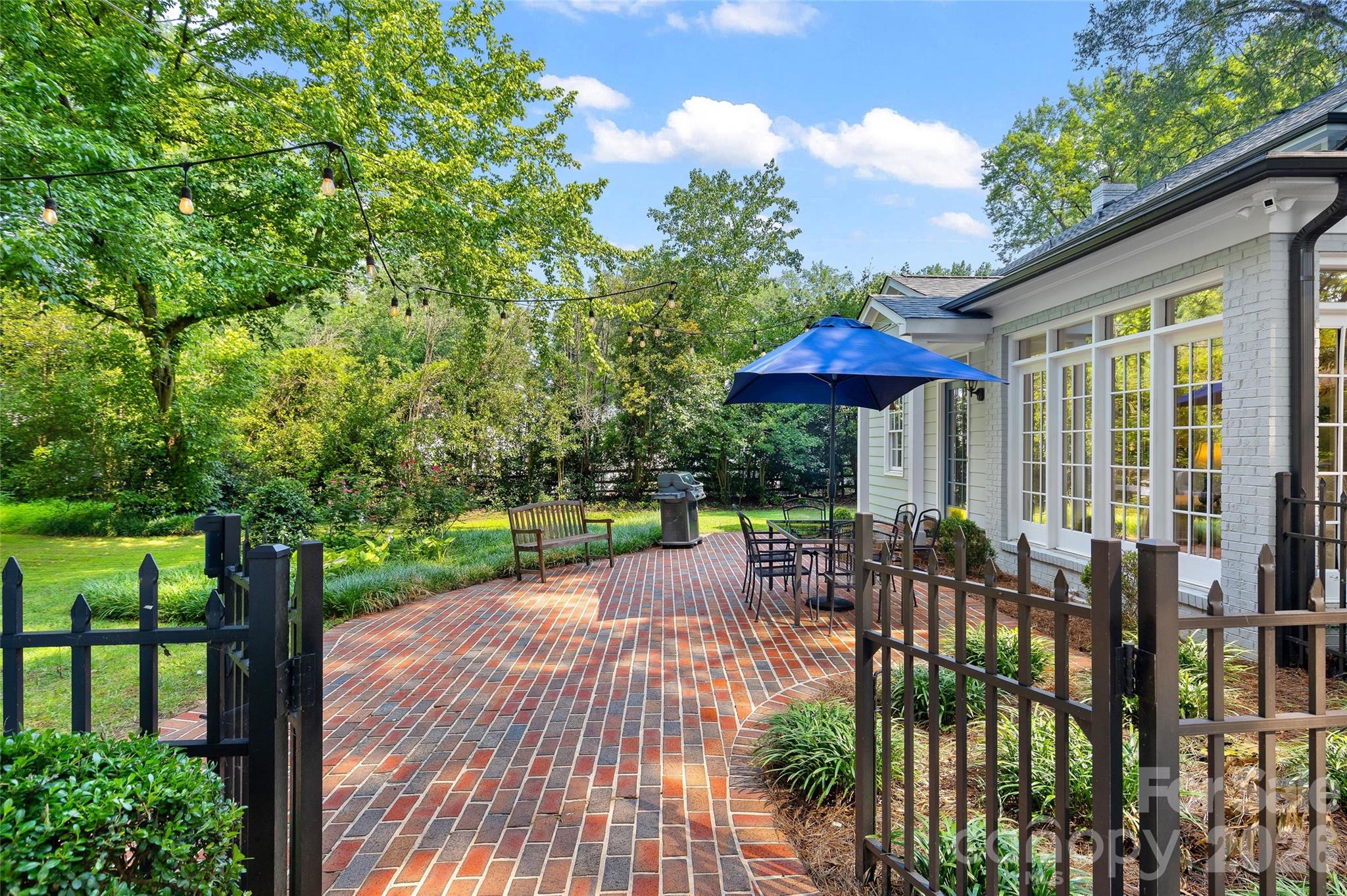 2501 Valencia Terrace — Charlotte