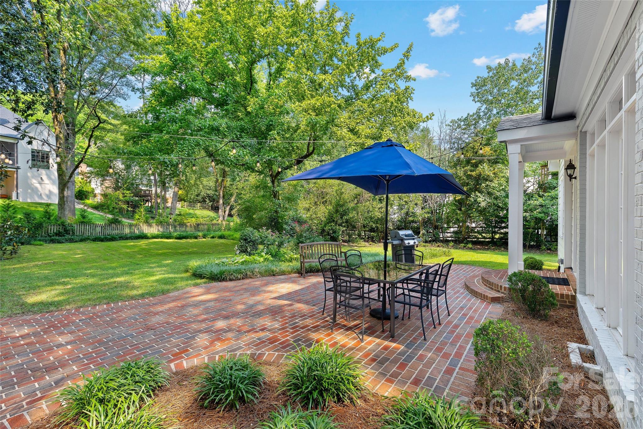 2501 Valencia Terrace — Charlotte