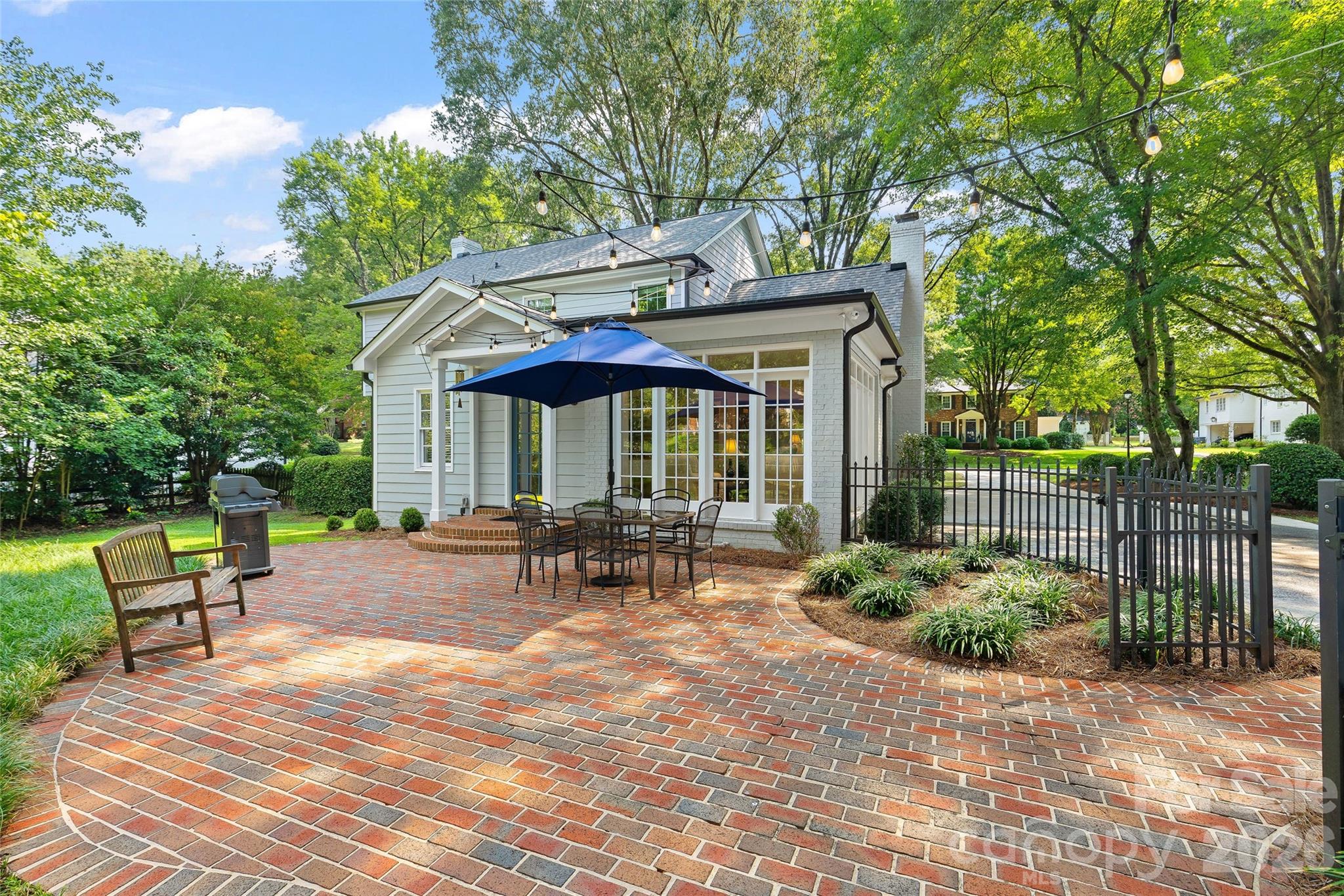 2501 Valencia Terrace — Charlotte