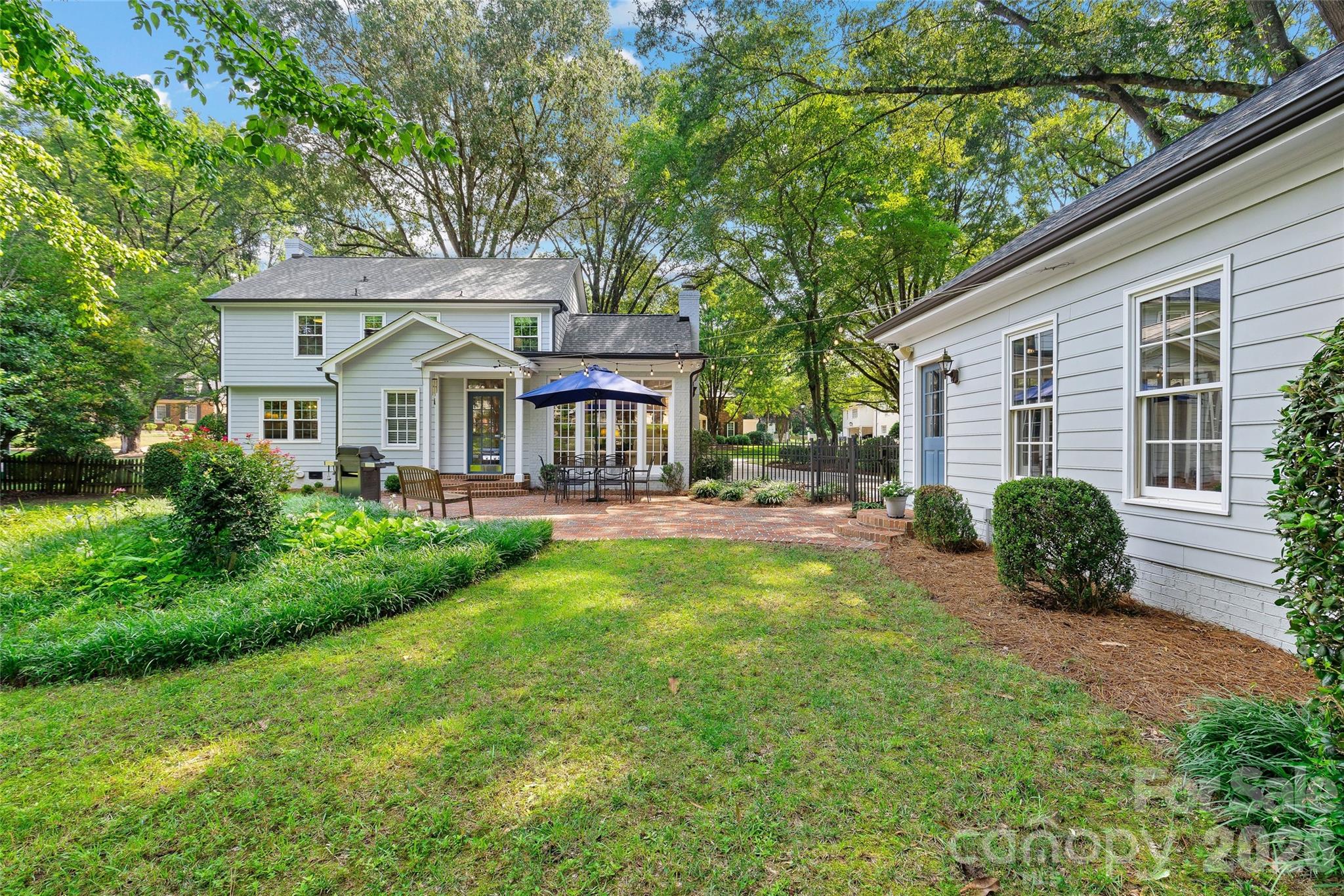 2501 Valencia Terrace — Charlotte