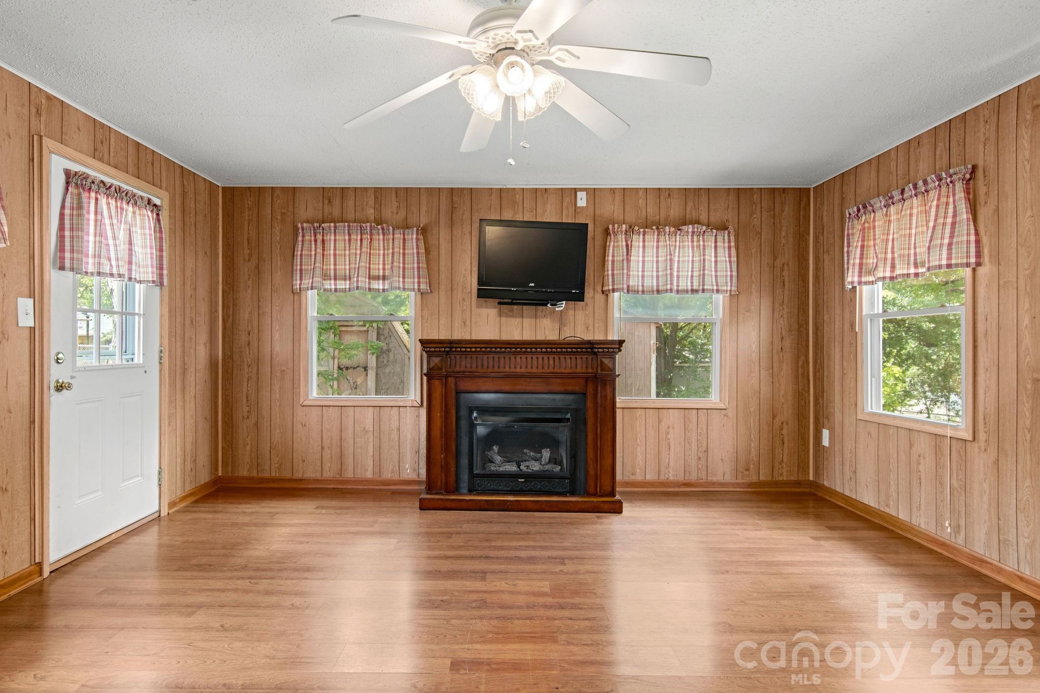 307 Somerset Drive — Kings Mountain