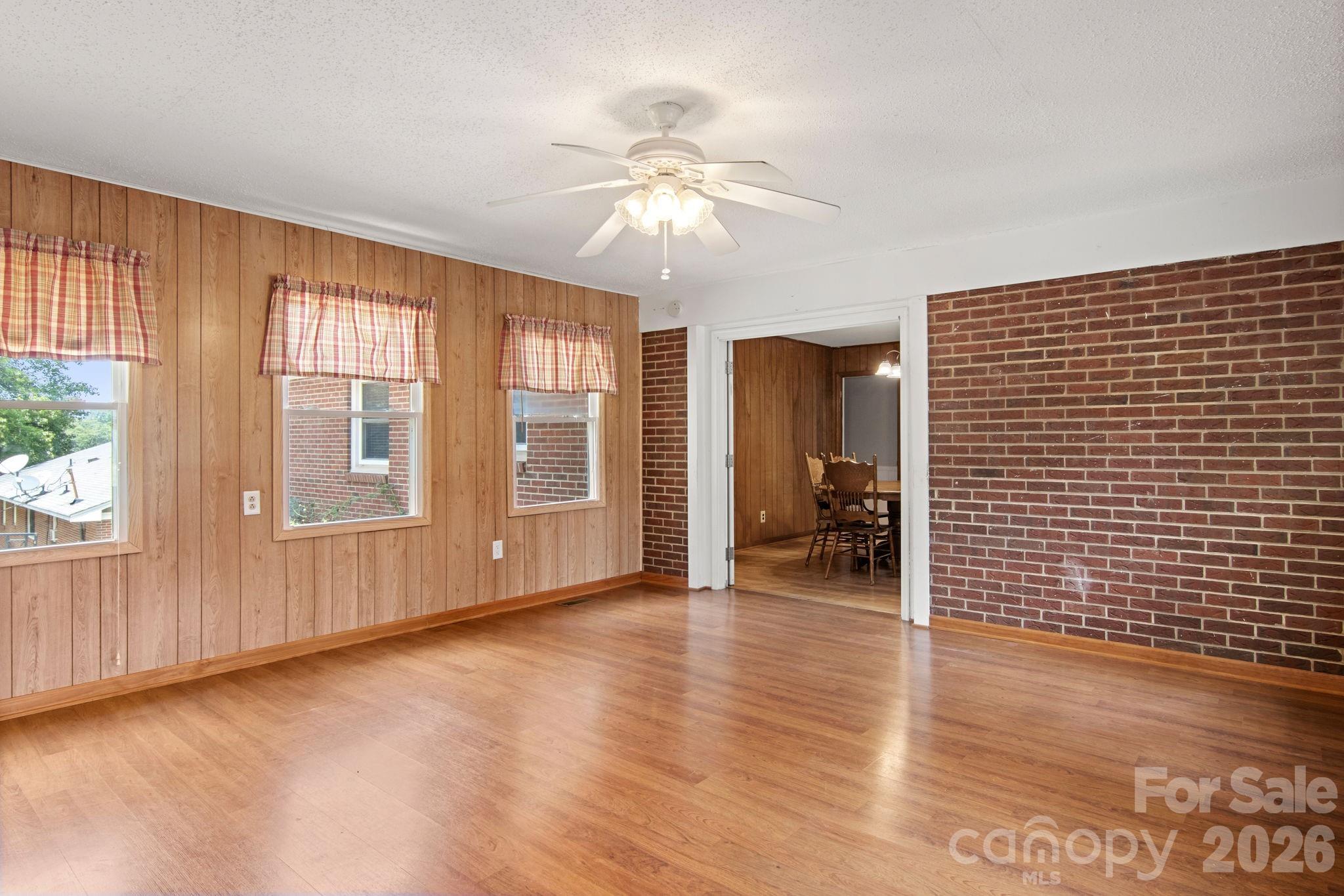 307 Somerset Drive — Kings Mountain