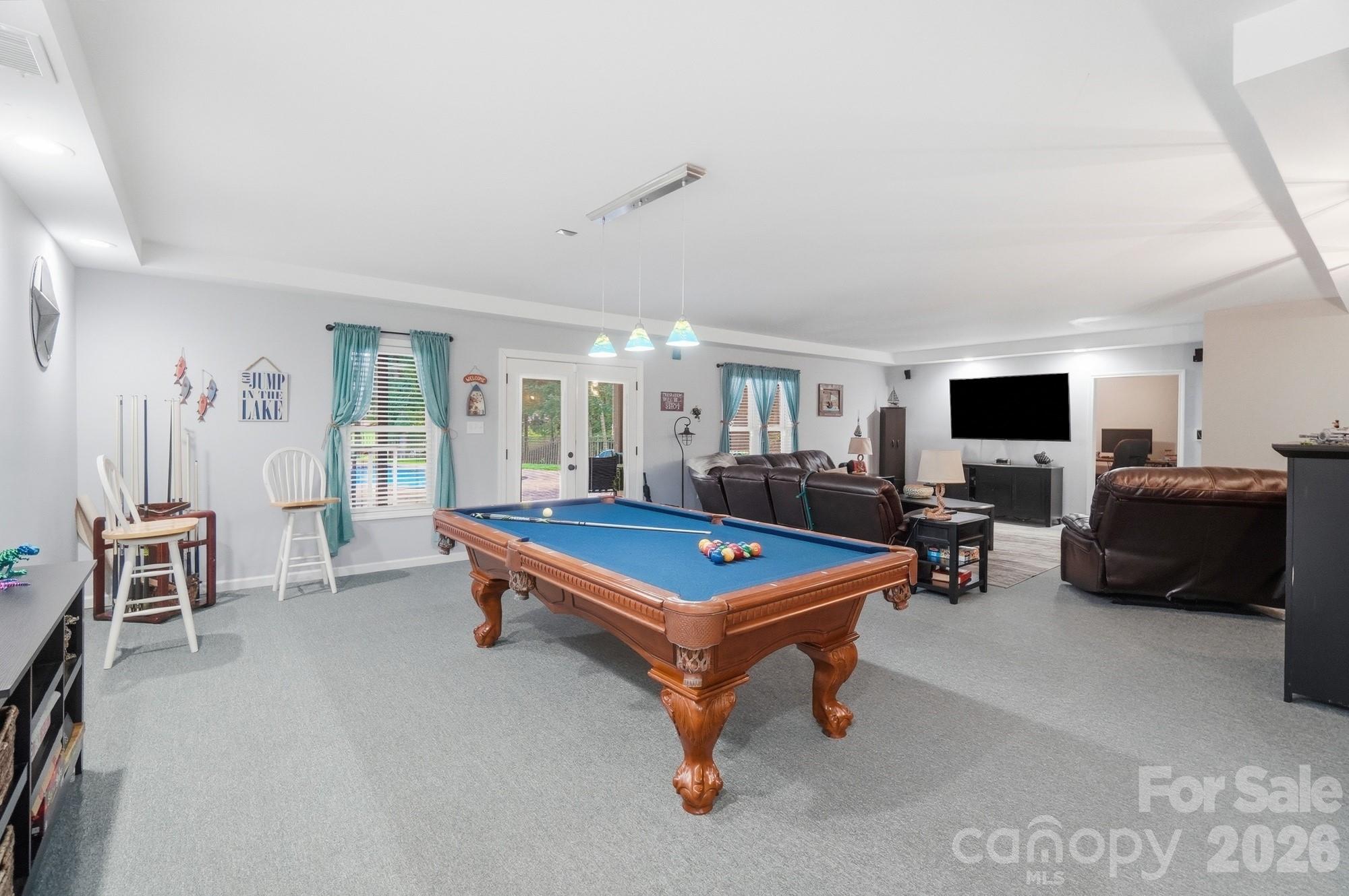 2055 Tiger Paw Lane — York