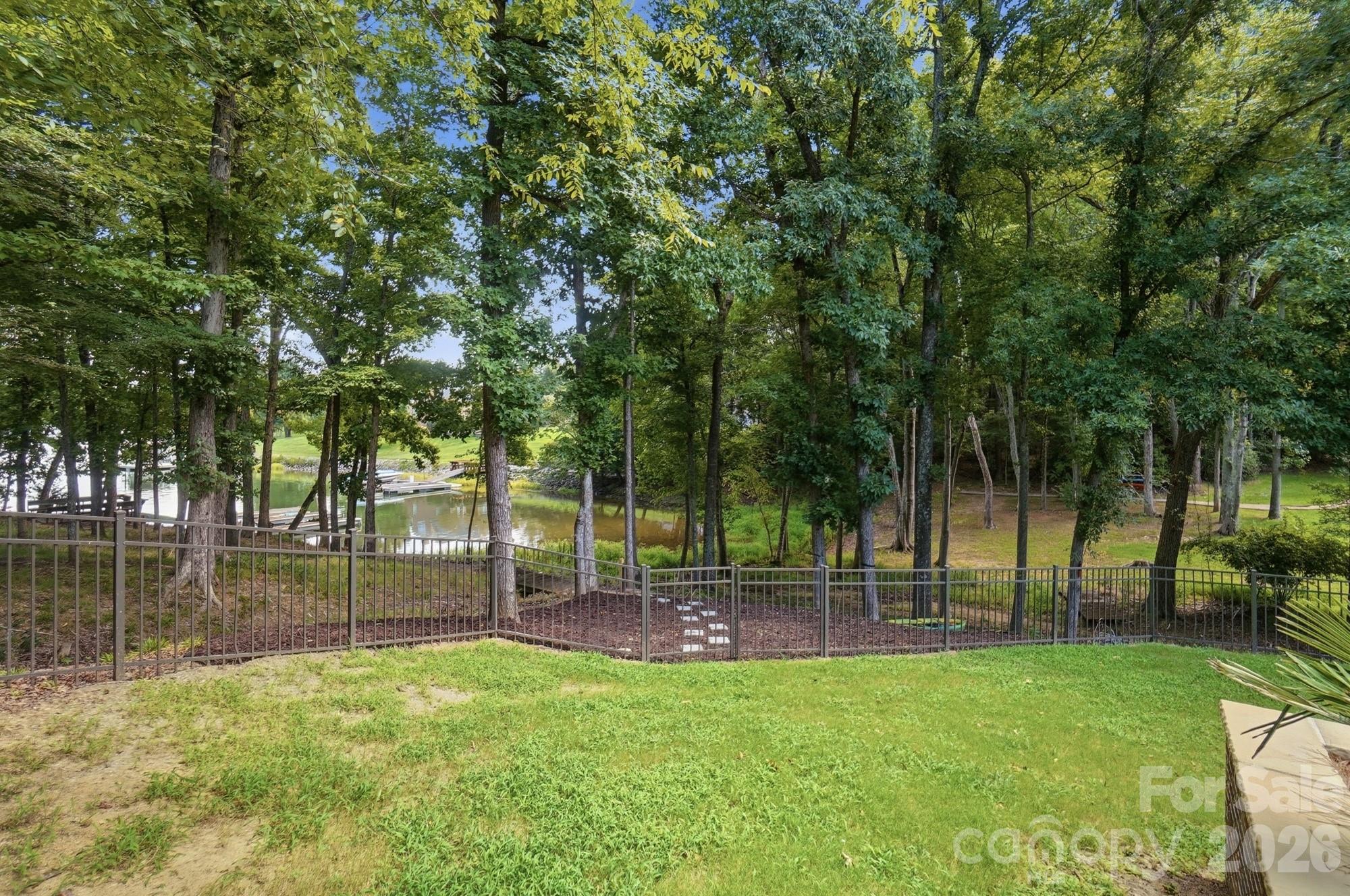 2055 Tiger Paw Lane — York
