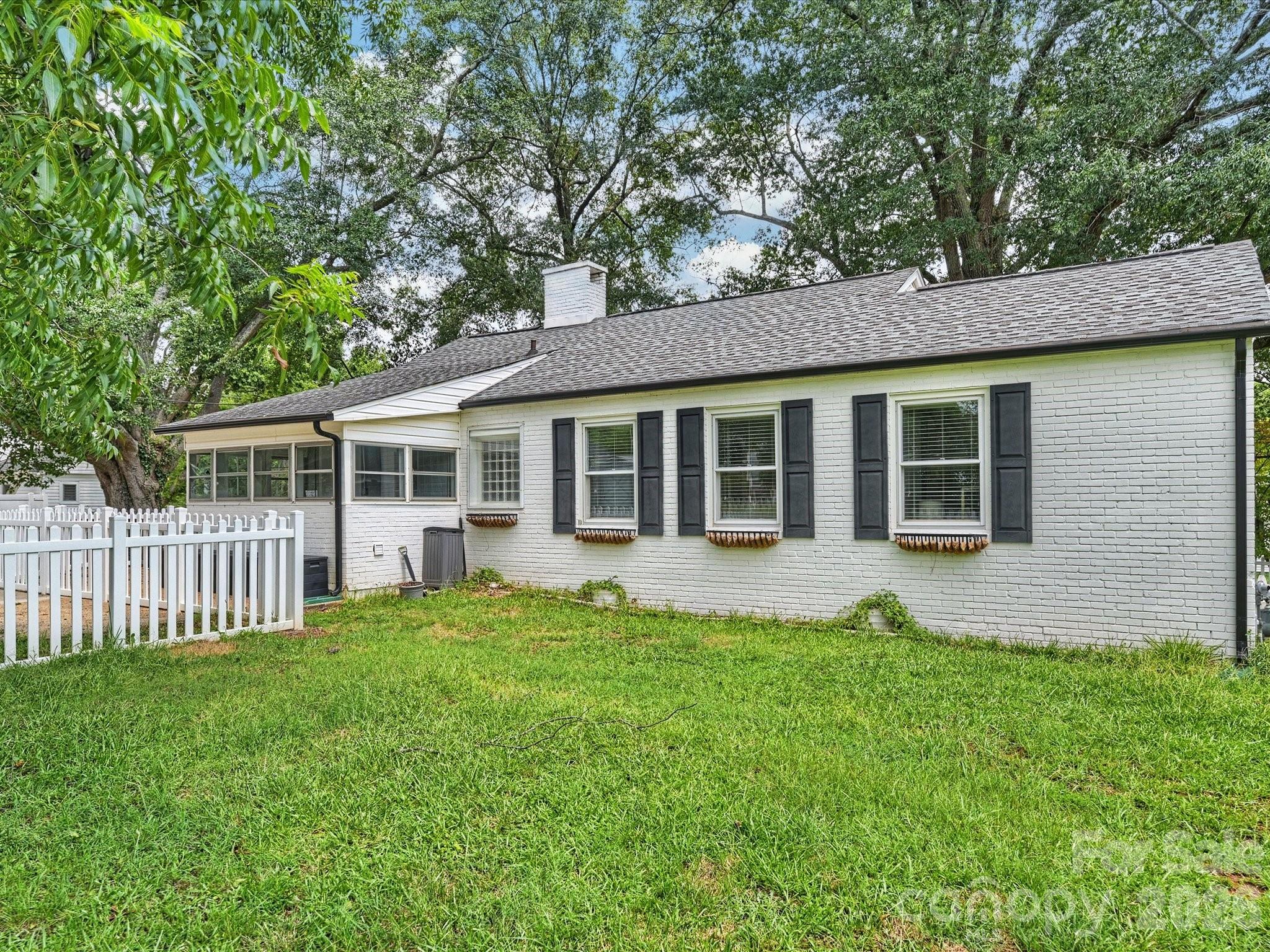 301 Harris Street — Fort Mill