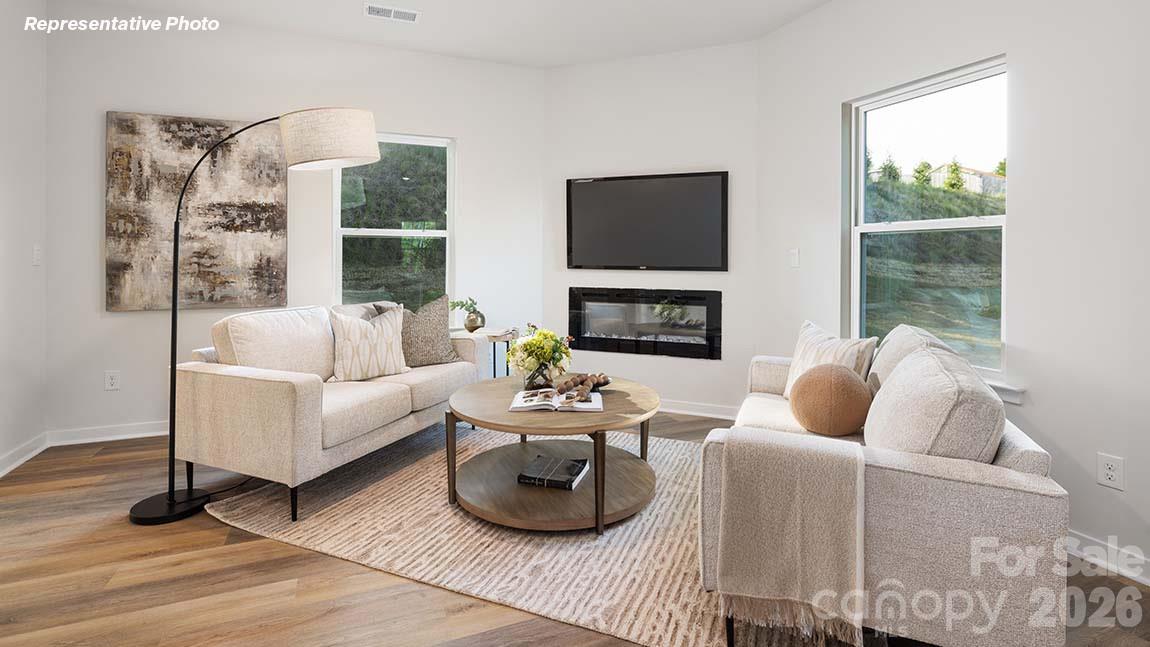 188 Mary Locke Way — Statesville