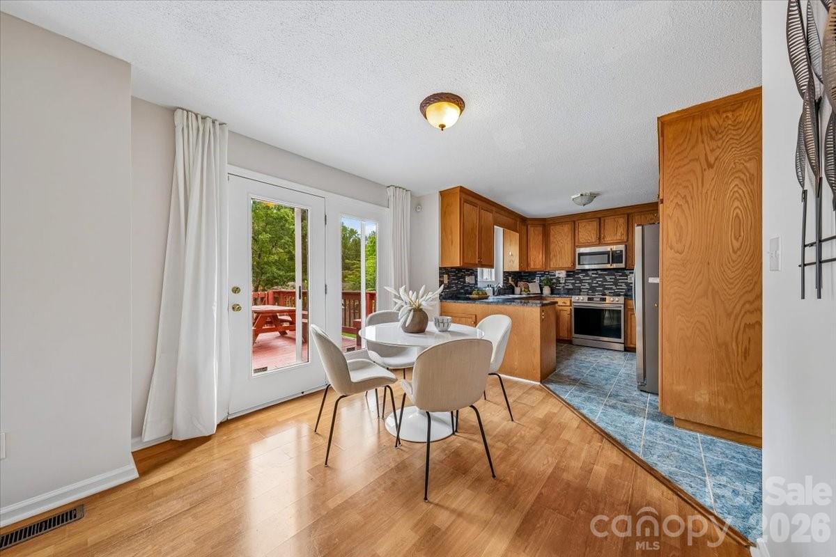 508 Watergate Circle — Gastonia