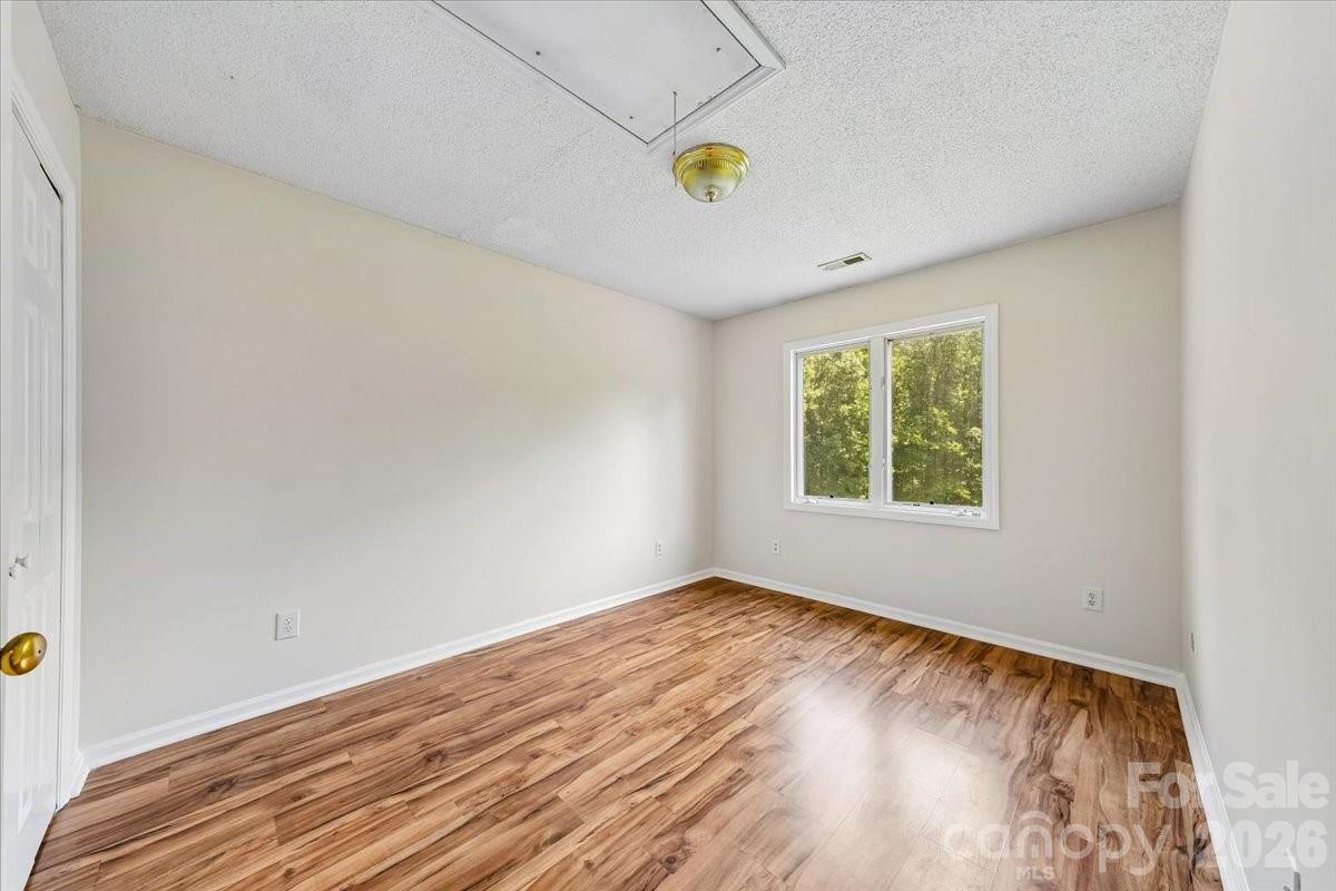 508 Watergate Circle — Gastonia
