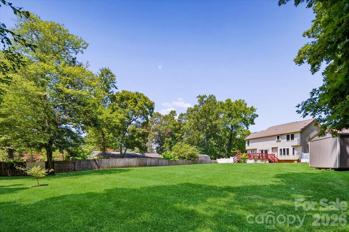 508 Watergate Circle — Gastonia