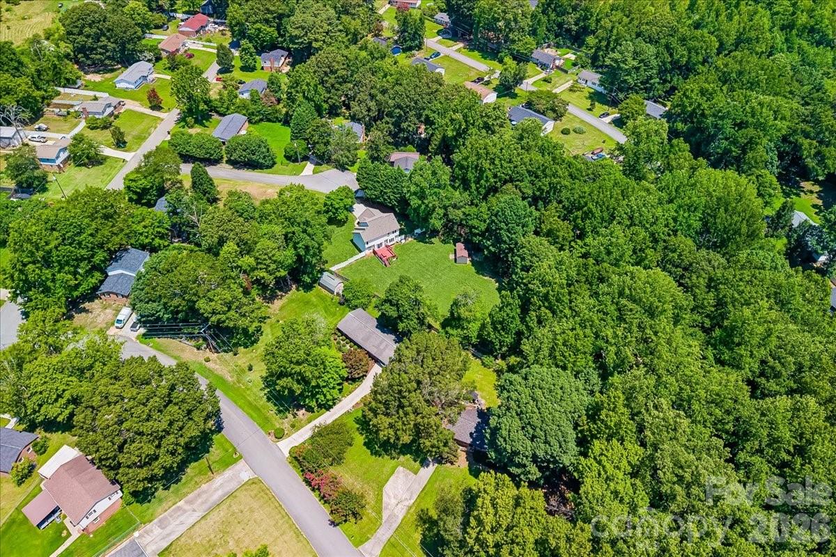 508 Watergate Circle — Gastonia