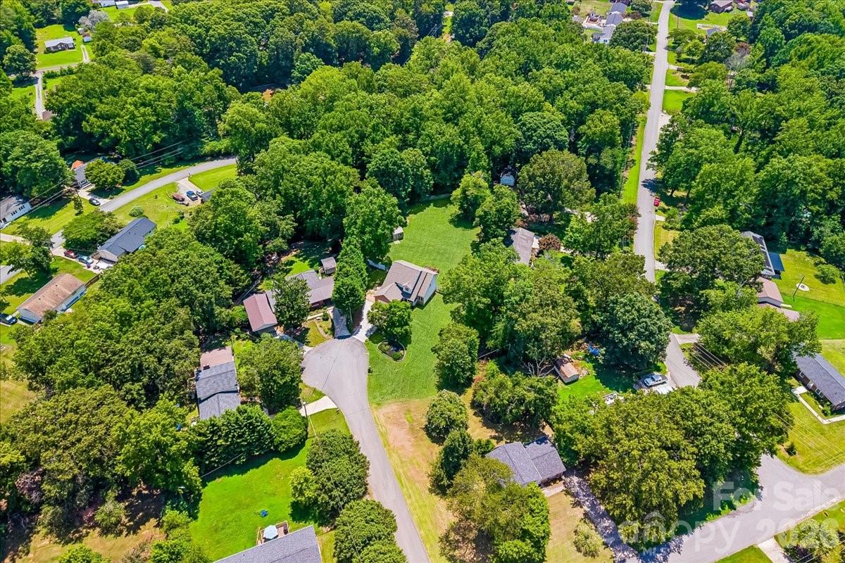 508 Watergate Circle — Gastonia