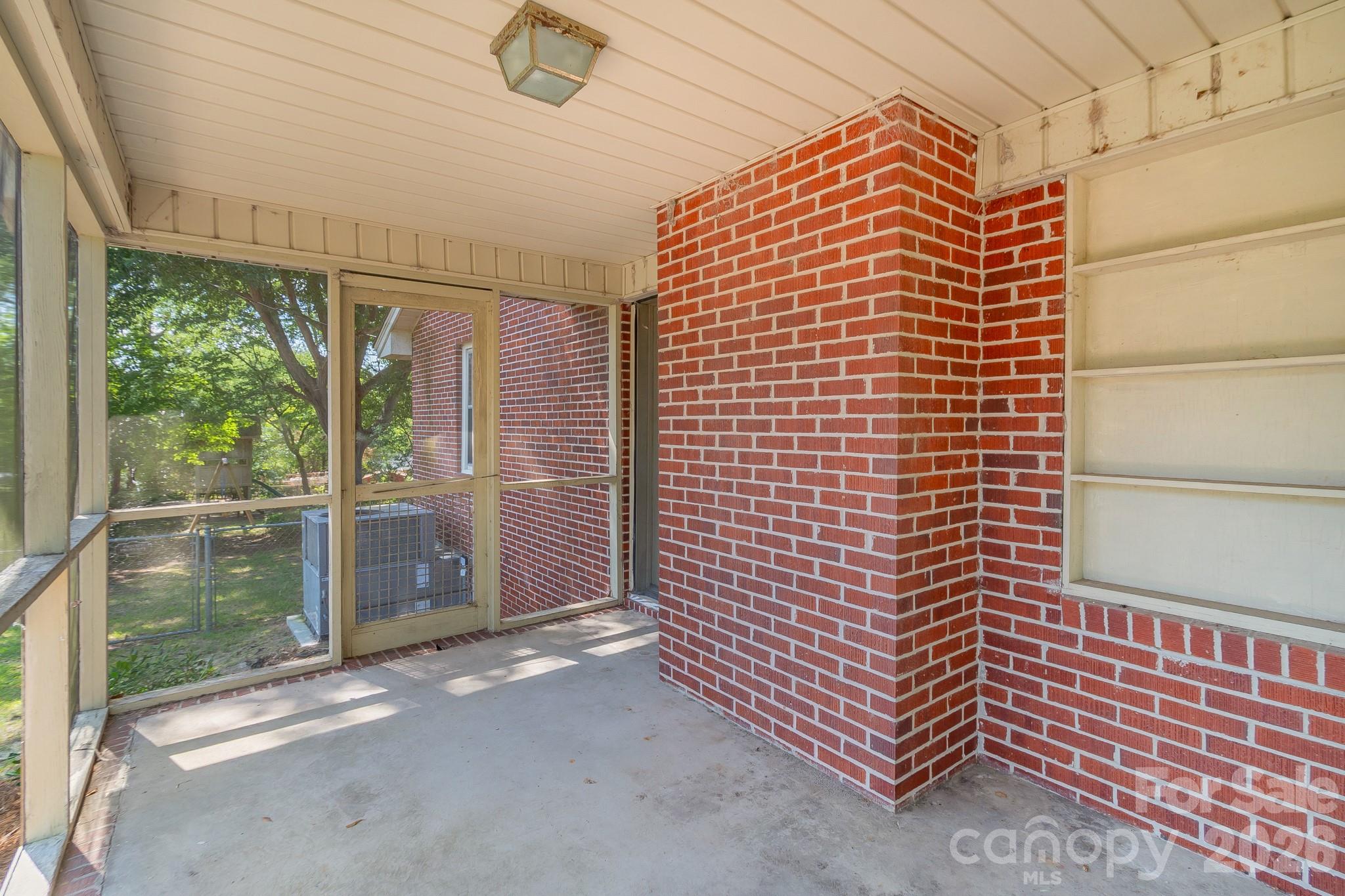 207 Park Drive — Kershaw