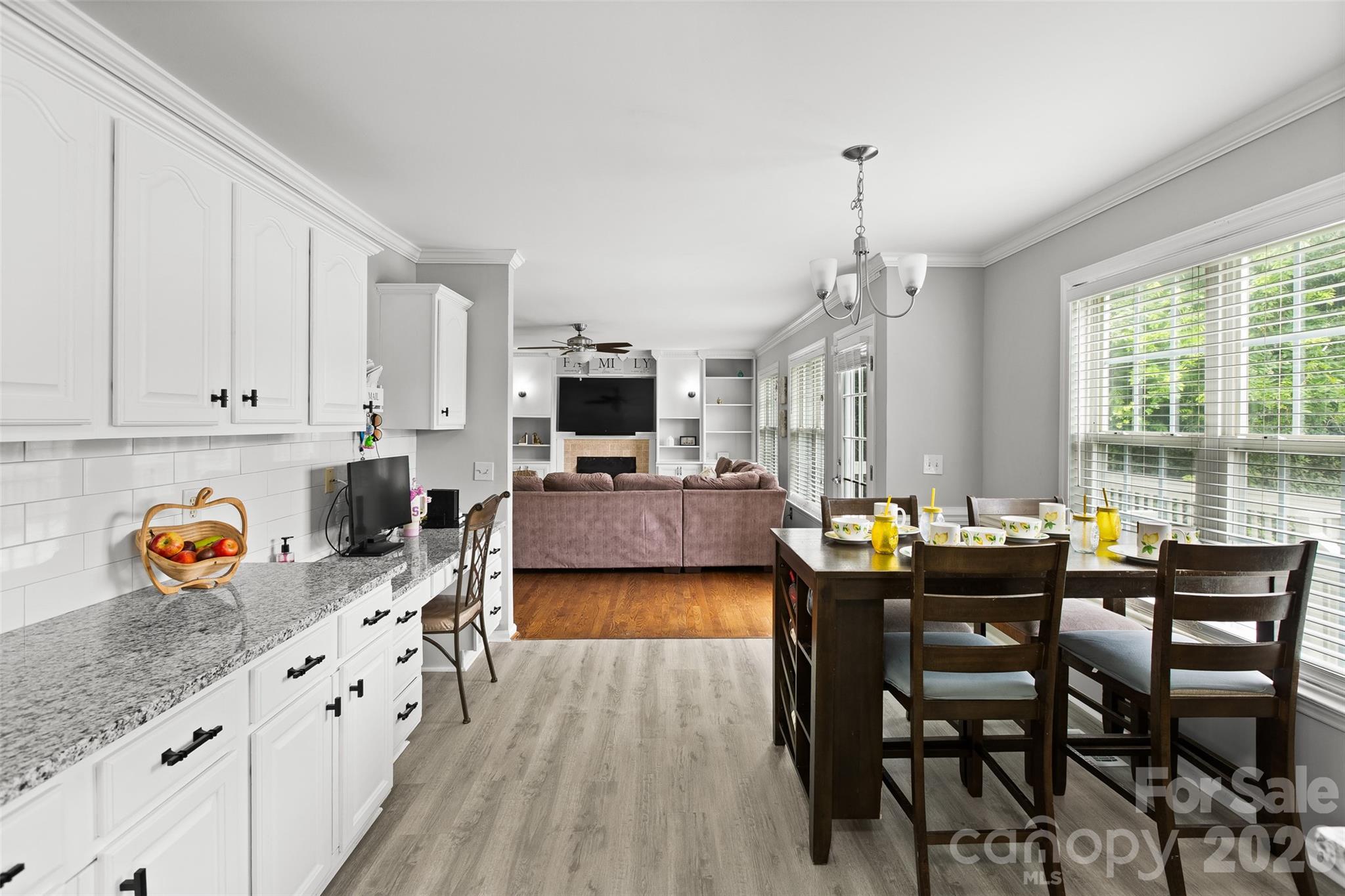 1005 Lisa Run Drive — Kernersville