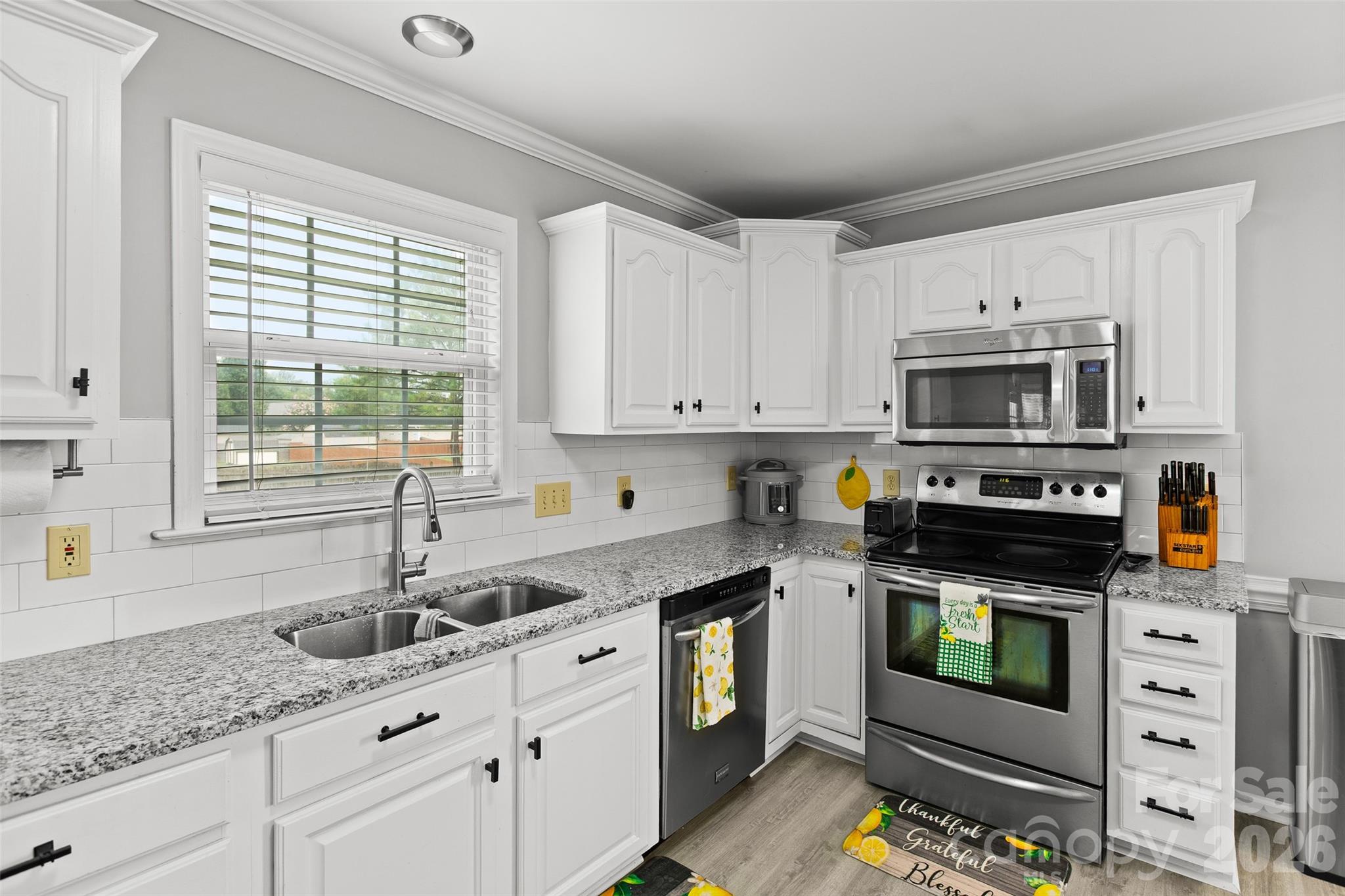1005 Lisa Run Drive — Kernersville